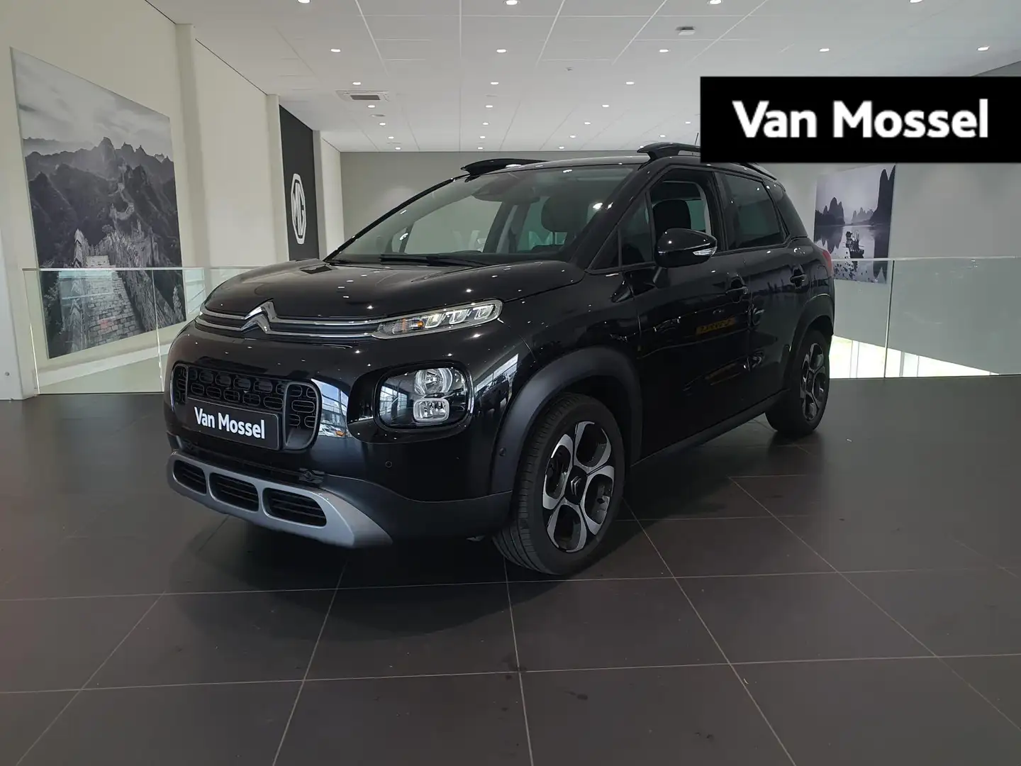 Citroen C3 Aircross 1.2 PureTech S&S Shine | Camera | Climate control Zwart - 1