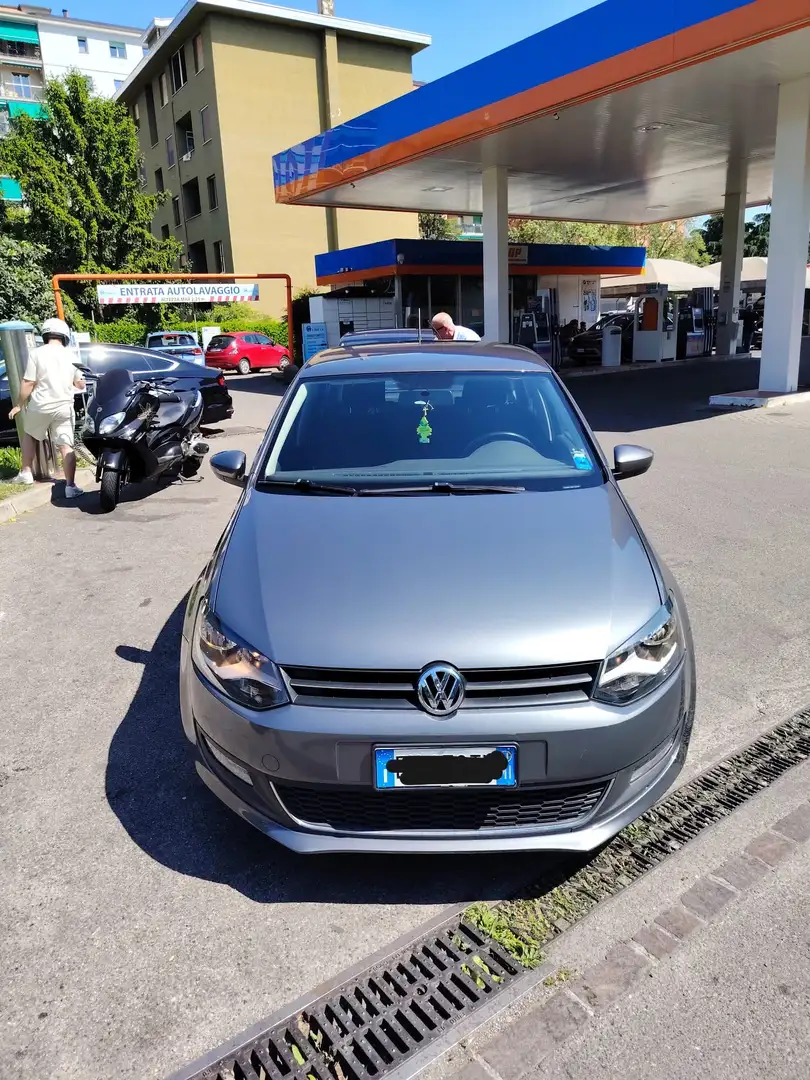 Volkswagen Polo 5p 1.6 Highline bi-fuel 82cv Gri - 1