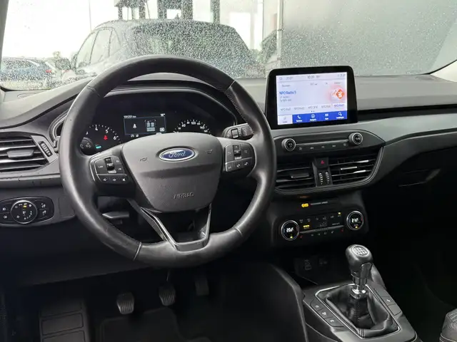 Ford Focus view 7