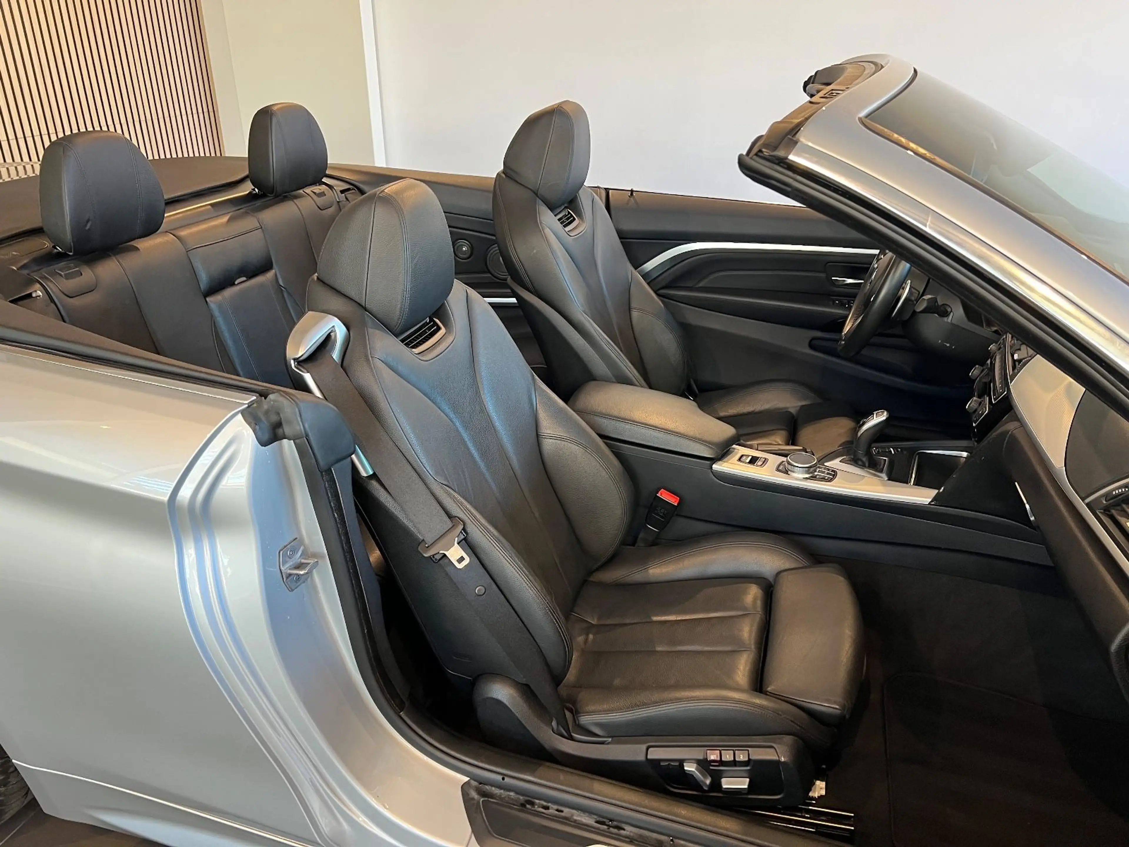 BMW 430 i Cabrio M-PAKET/SOUND/KEYLESS/LED/CAM/HARMAN — photo 14