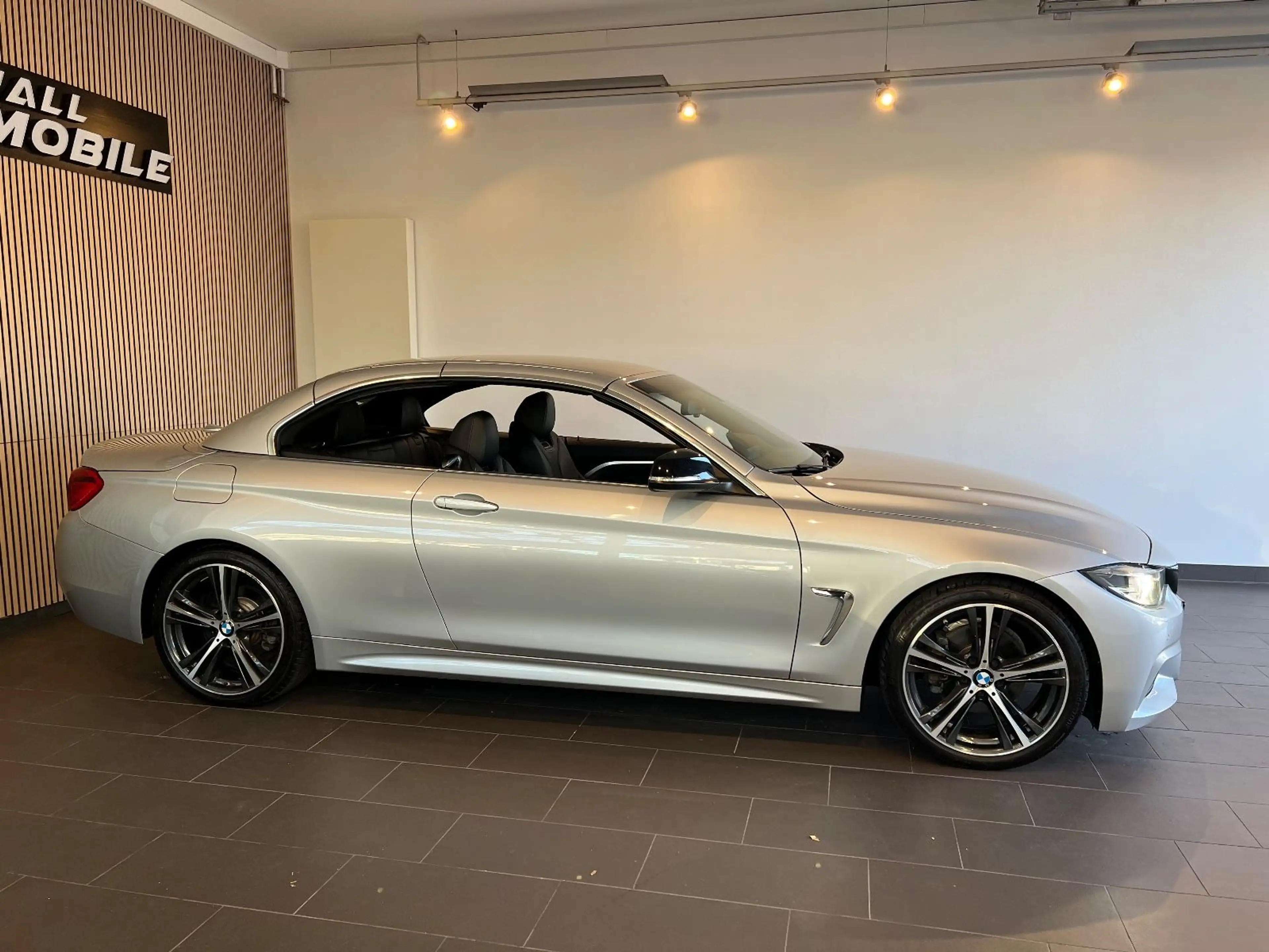 BMW 430 i Cabrio M-PAKET/SOUND/KEYLESS/LED/CAM/HARMAN — photo 9
