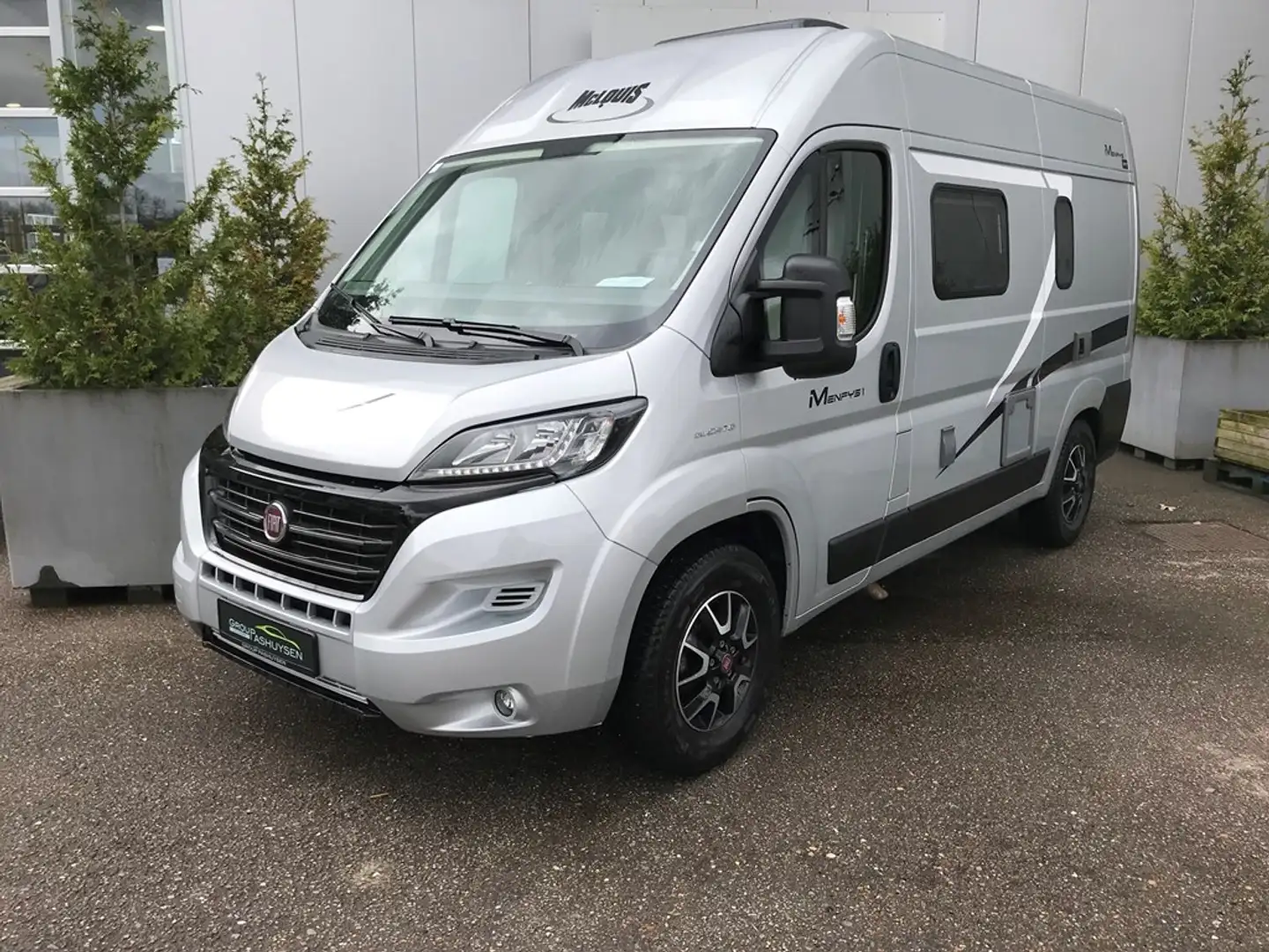 Fiat Ducato Kampeerwagen McLouis Menfys Van Prestige 2.3cc 140 Zilver - 1