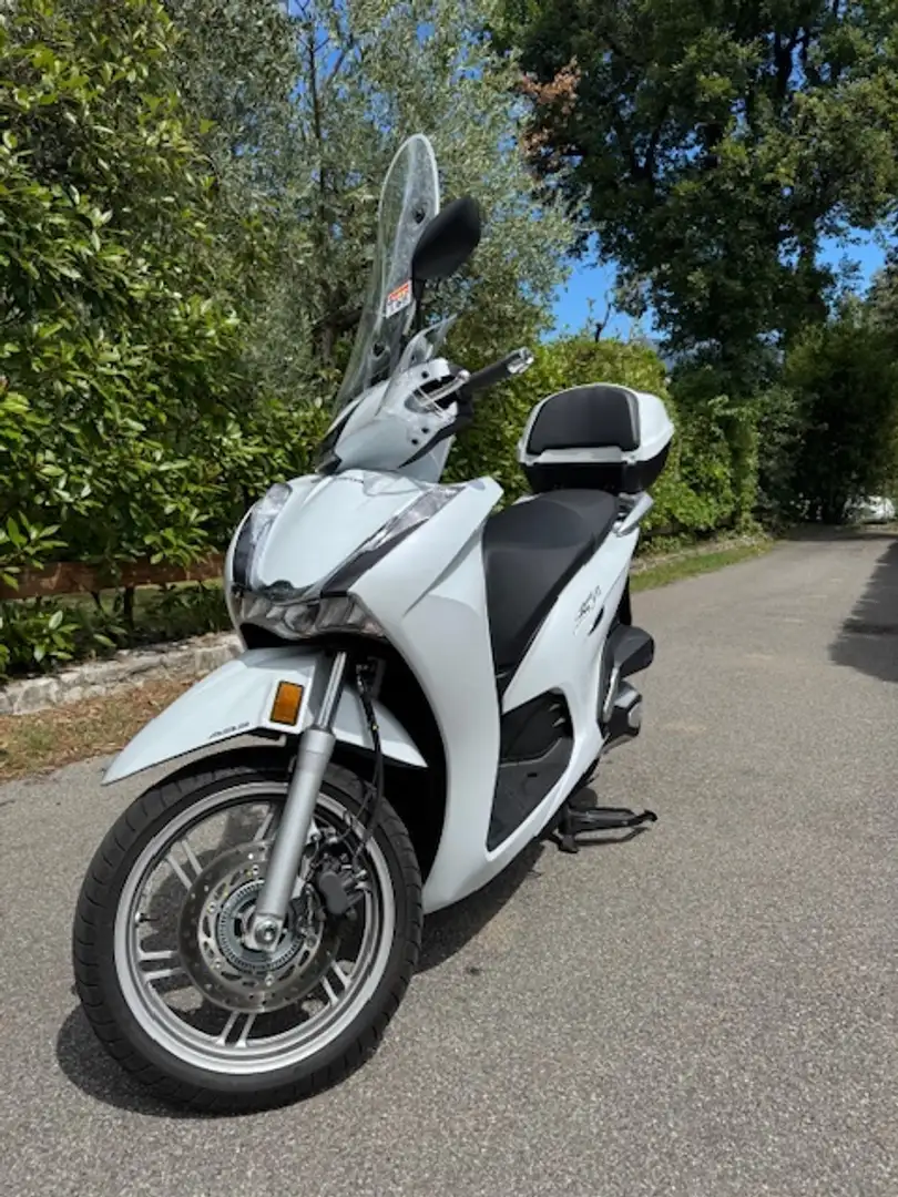 Honda SH 350i Blanc - 1