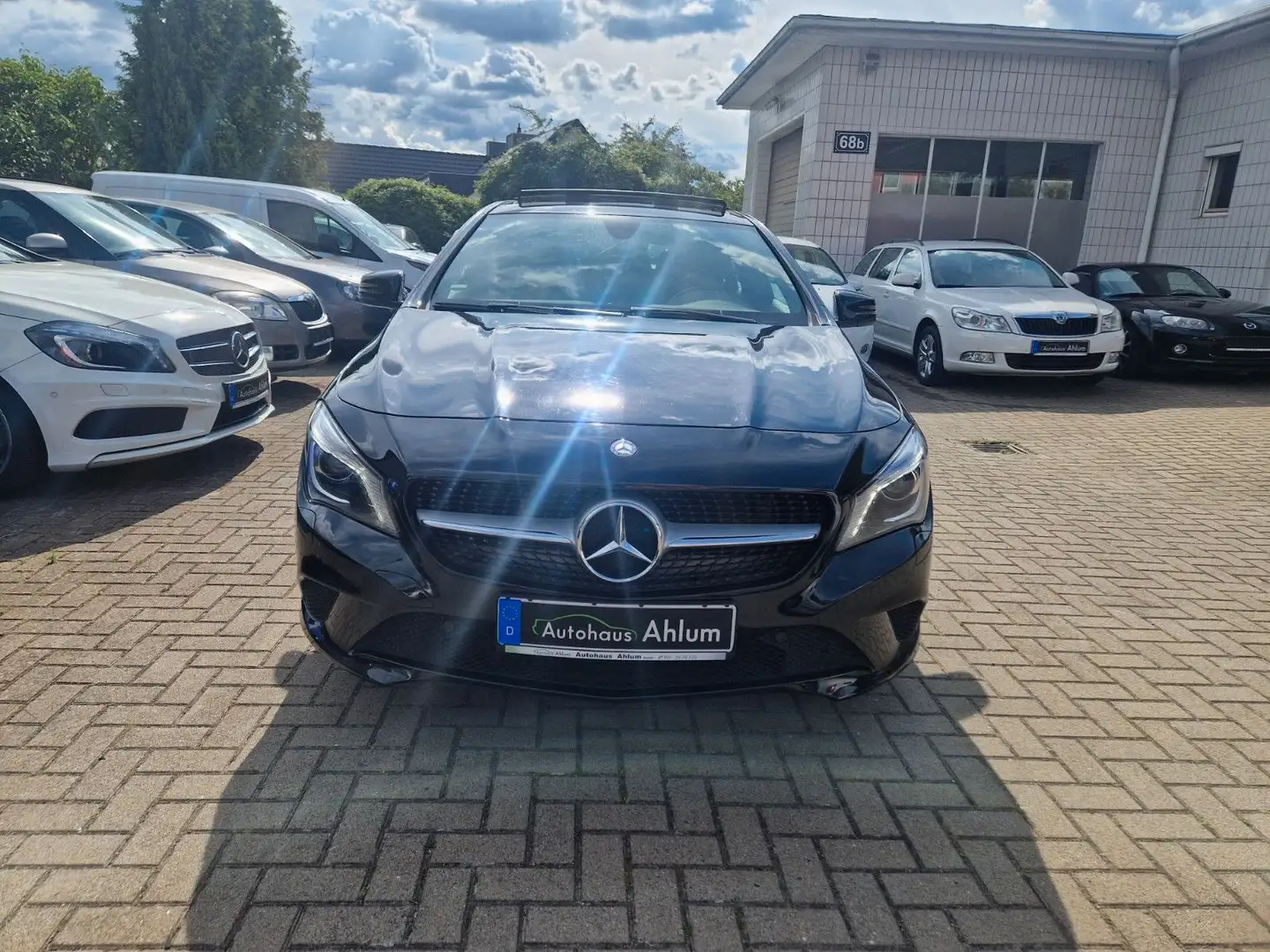 Mercedes-Benz CLA 200 CLA -Klasse Shooting Brake Pano Kamera Zwart - 2