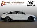 Hyundai IONIQ 6 First Edition AWD 77.4 kW* NIEUW / DIRECT RIJDEN * Wit - thumbnail 2