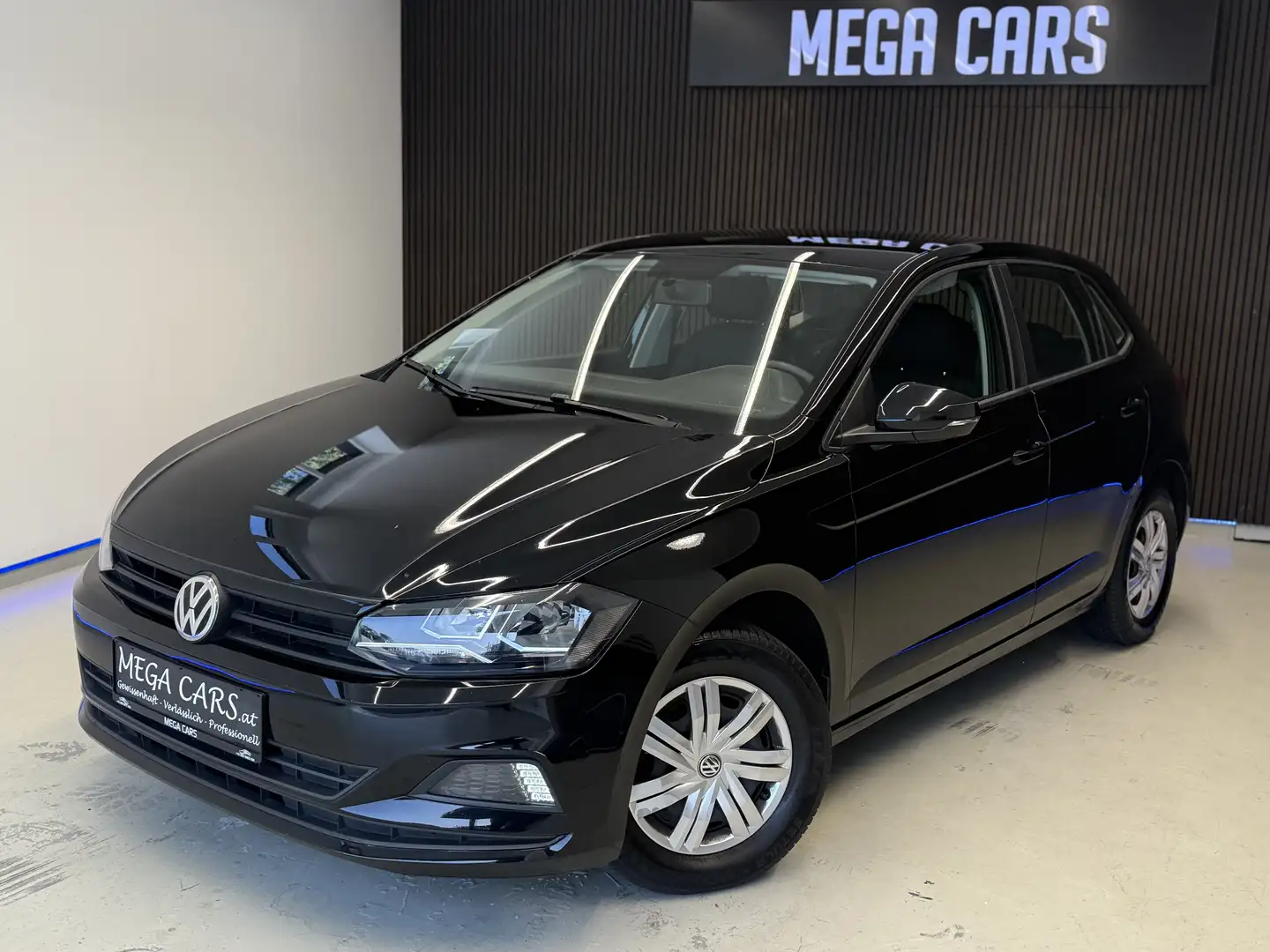 Volkswagen Polo Trendline / 1. Besitzer / CarPlay / Negro - 1