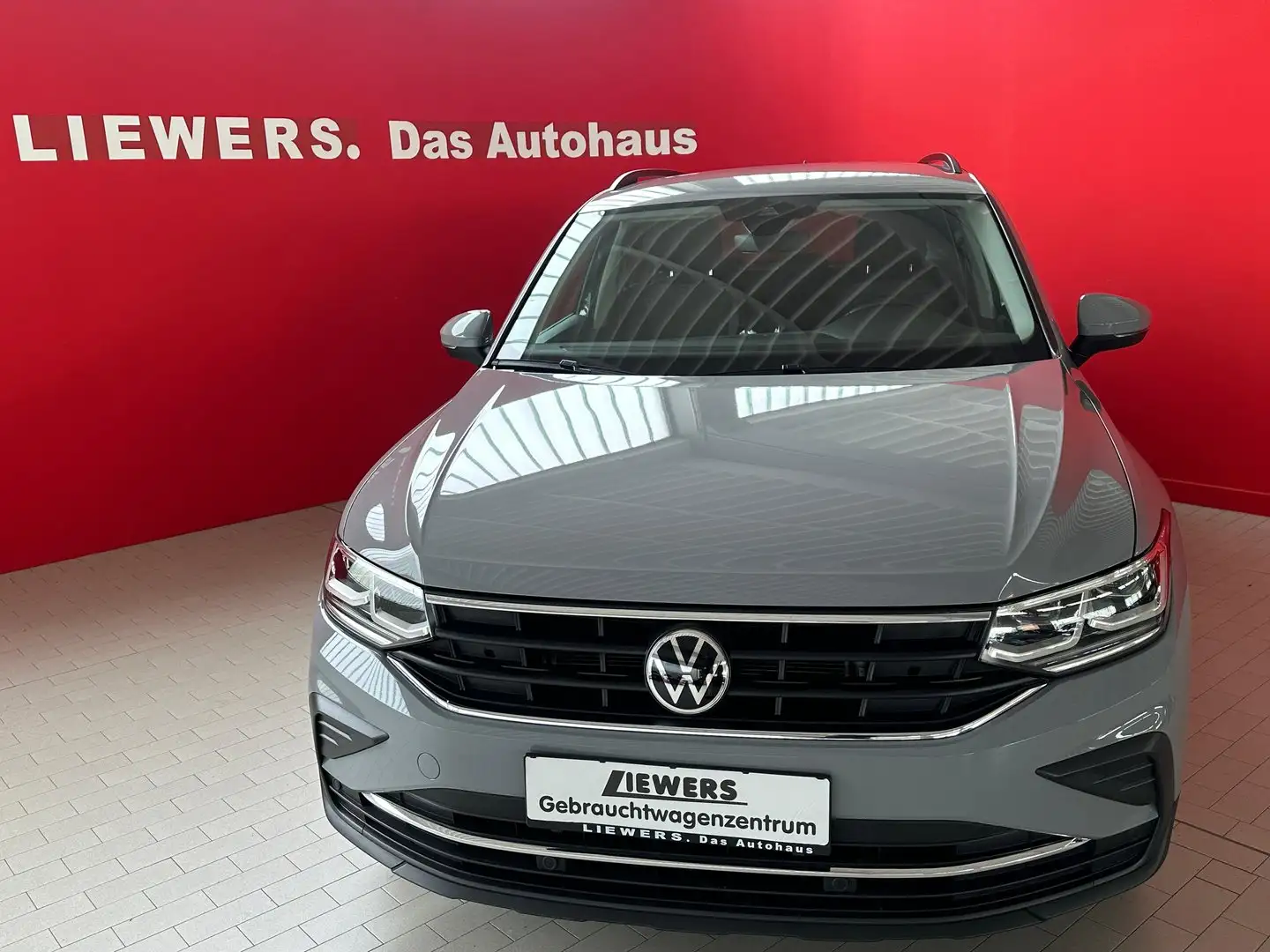 Volkswagen Tiguan Life TSI DSG Grigio - 2