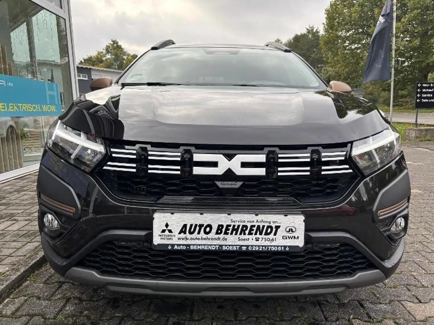 Dacia Jogger JOGGER 1.0 Extreme+ *7-Sitzer*Navi*Kamera*Tempo* Schwarz - 2