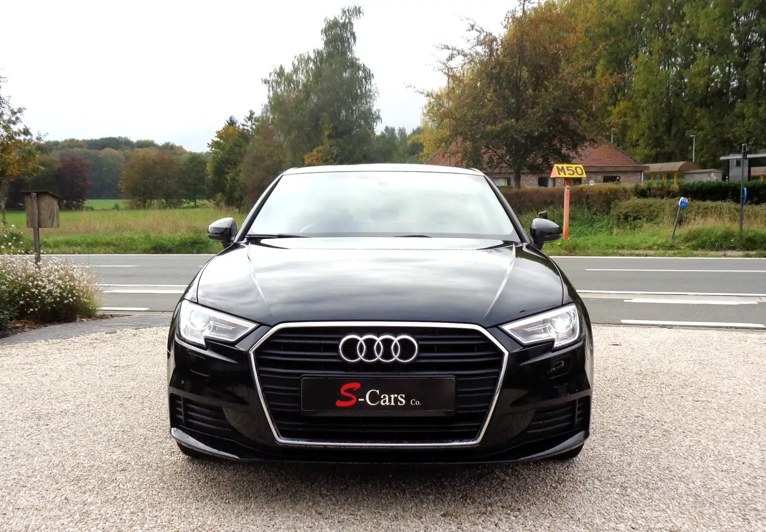 Audi A3 A3 1.0 TFSI Sportback S tronic/ Leder / Navi / ... Noir - 2