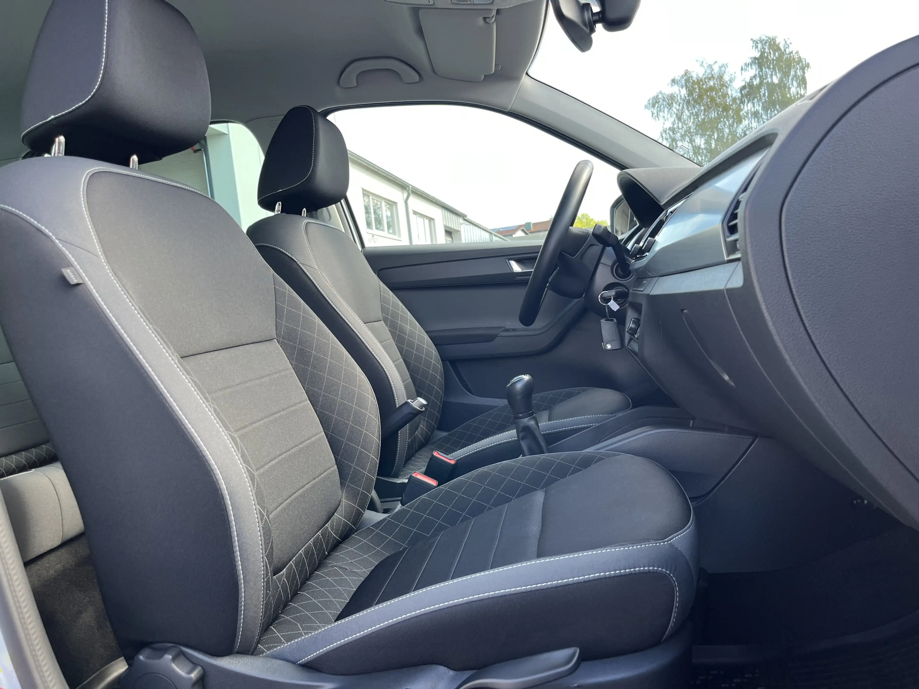 Skoda Fabia Combi 1.0 TSI Ambition 97€ m.20% Anz. Navi PDC S — photo 15