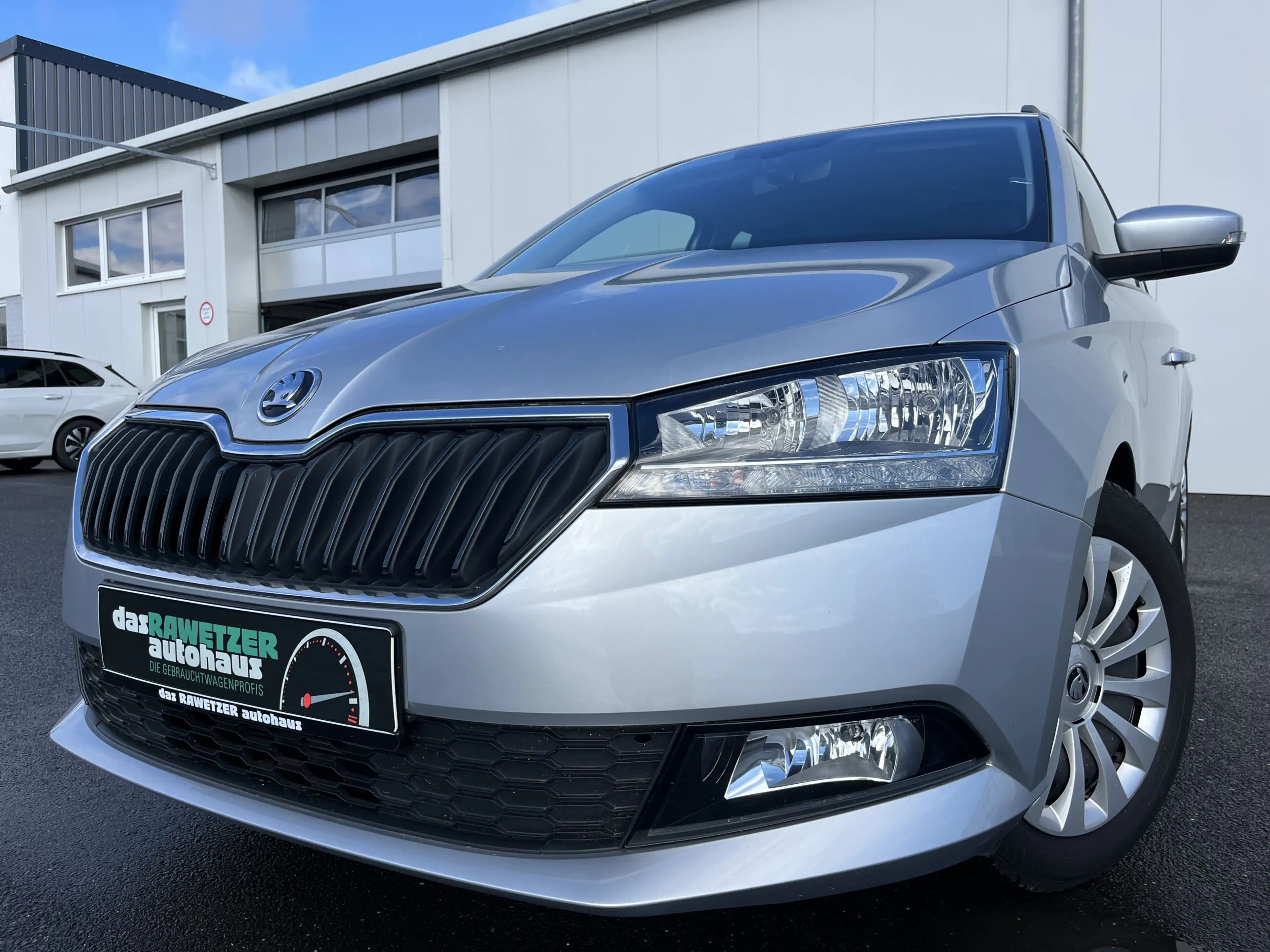 Skoda Fabia Combi 1.0 TSI Ambition 97€ m.20% Anz. Navi PDC S