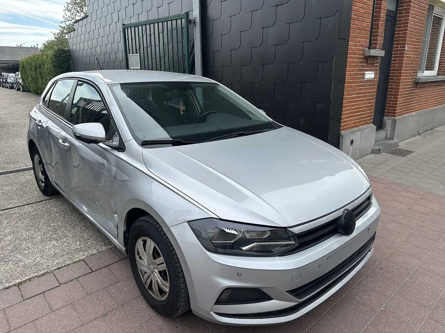 Volkswagen Polo 1.0 I MET 102DKM HANDELAARS & EXPORT Gris - 2