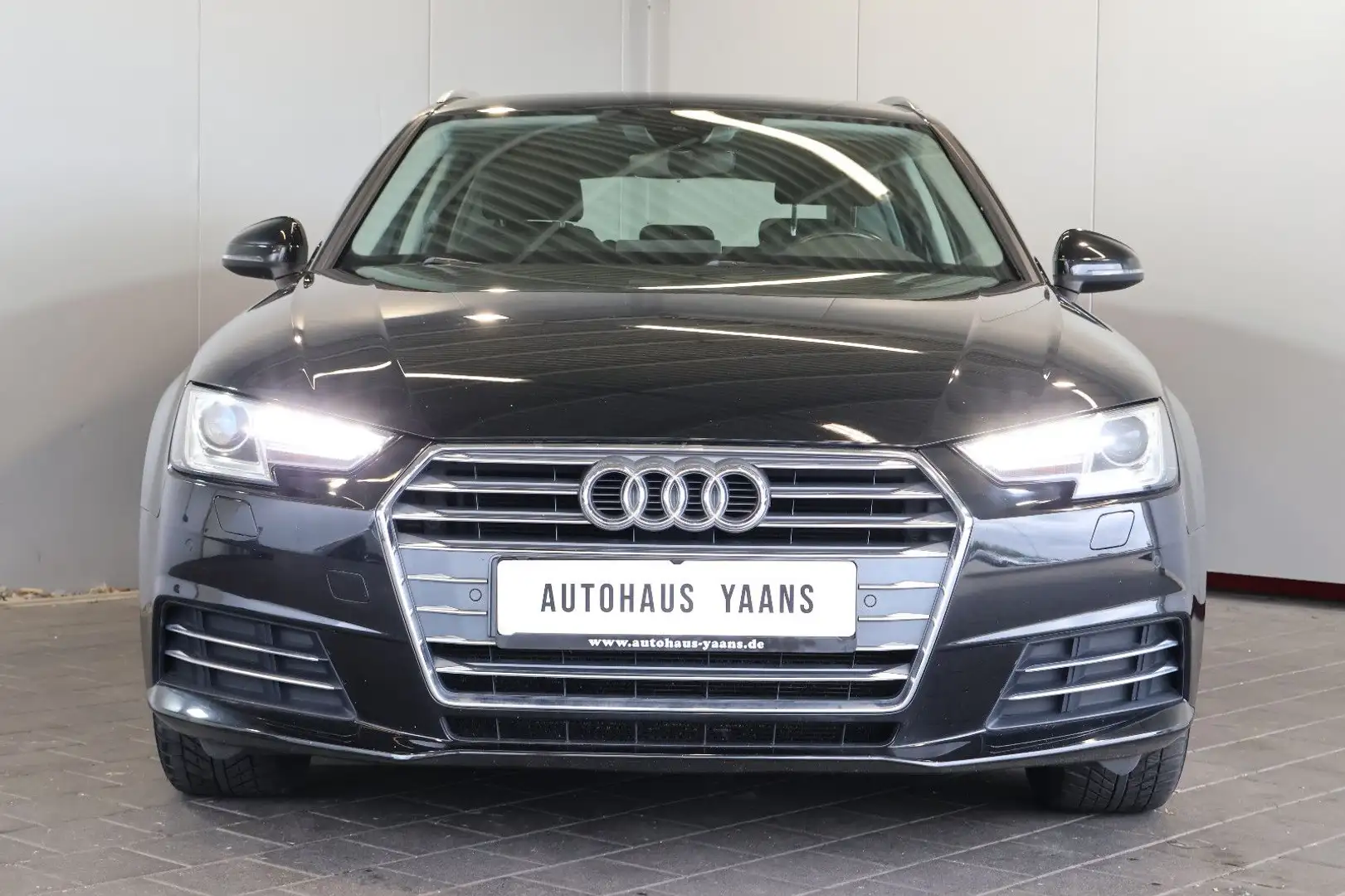 Audi A4 Avant 2.0 TDI sport VIRTUAL+XEN+NAVI+17" Negro - 2