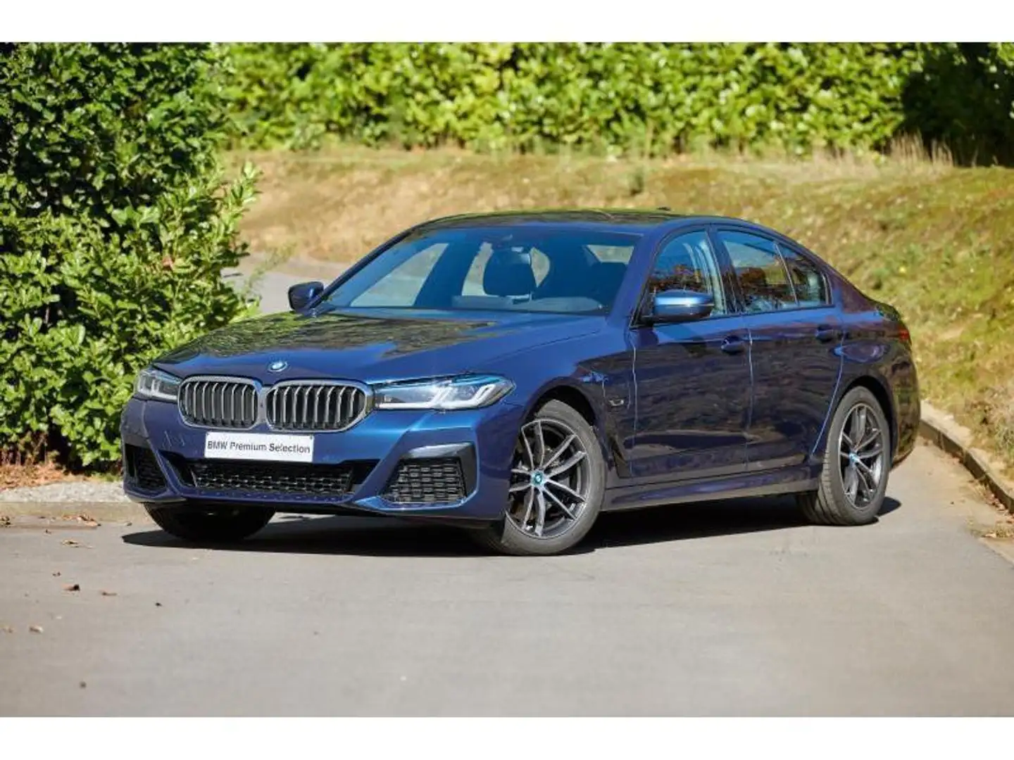 BMW 530 530e xDrive Berline Bleu - 1