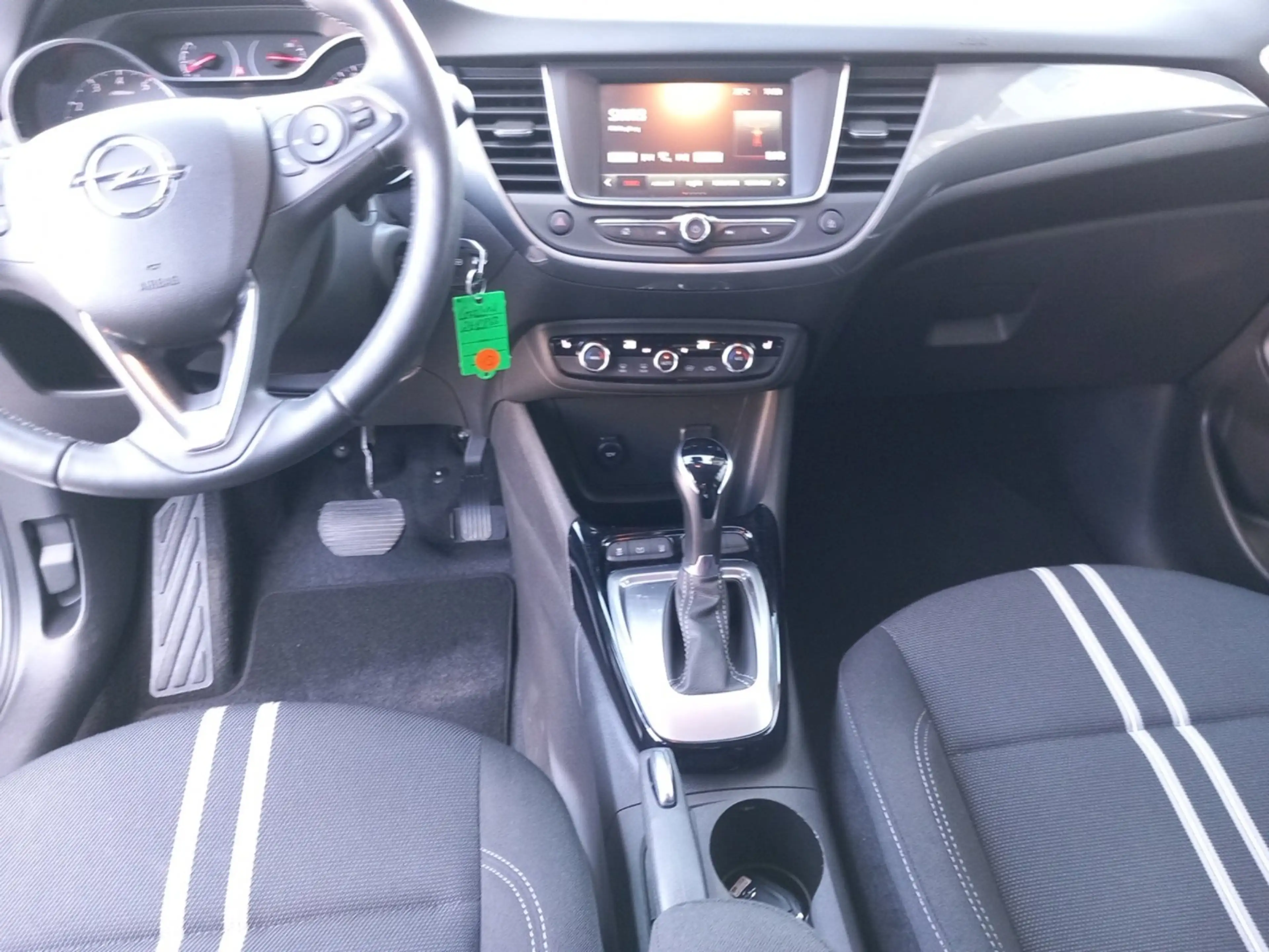 Opel Crossland 1.2 Turbo Elegance Automatik, Klima,PDC — photo 15