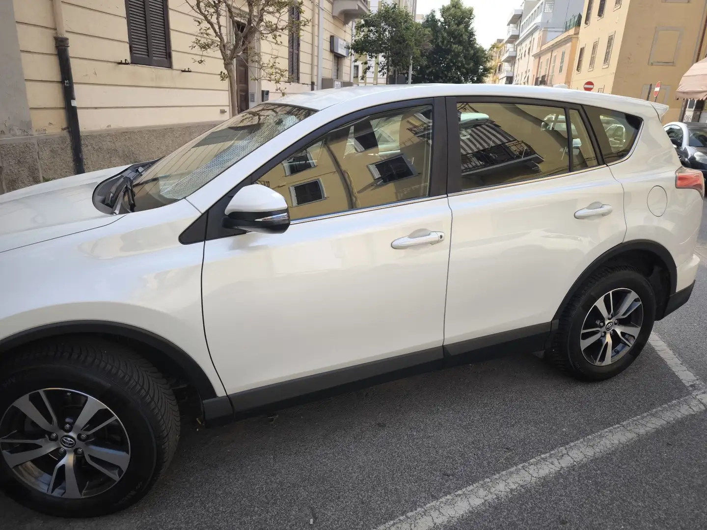 Toyota RAV 4 Rav4 2.0 d-4d Business 2wd mt - 2