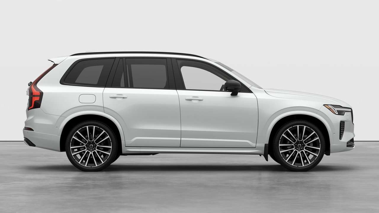 2026 Volvo XC90 B6 AWD Plus Dark Theme 7-Seater thumb 7