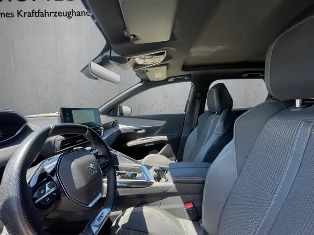 Peugeot 3008 view 9