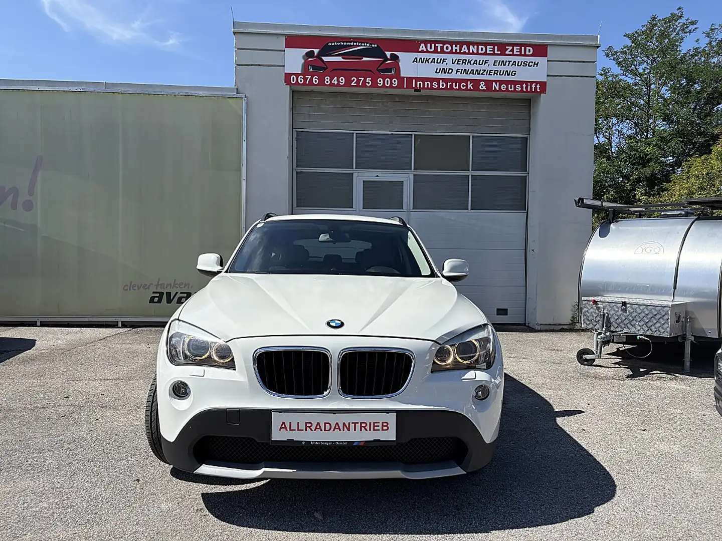 BMW X1 xDrive18d Österreich Paket Weiß - 2