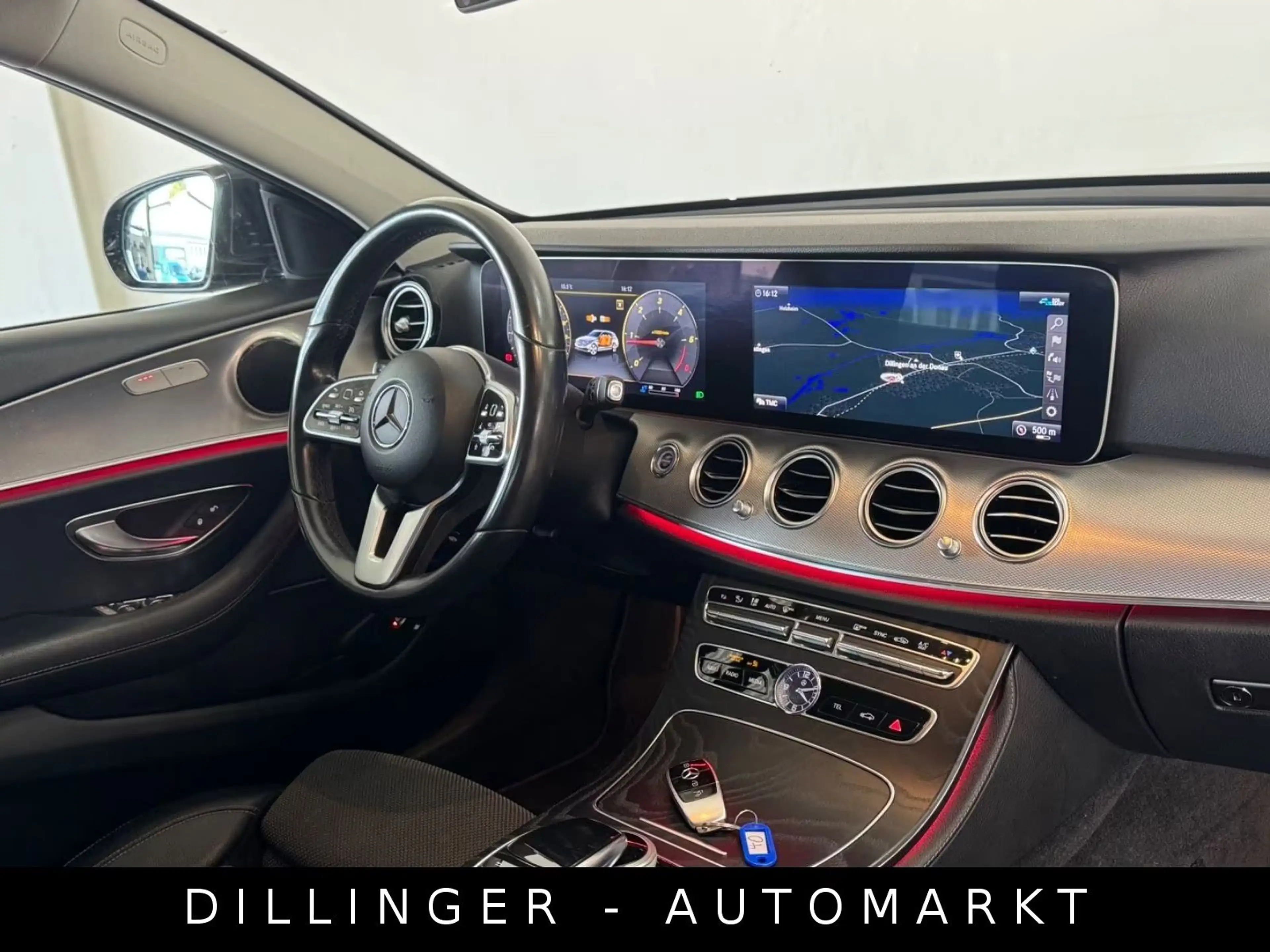 Mercedes-Benz E 220 d 9G Widescreen LED AHK TotWi Temp Kamera — photo 12