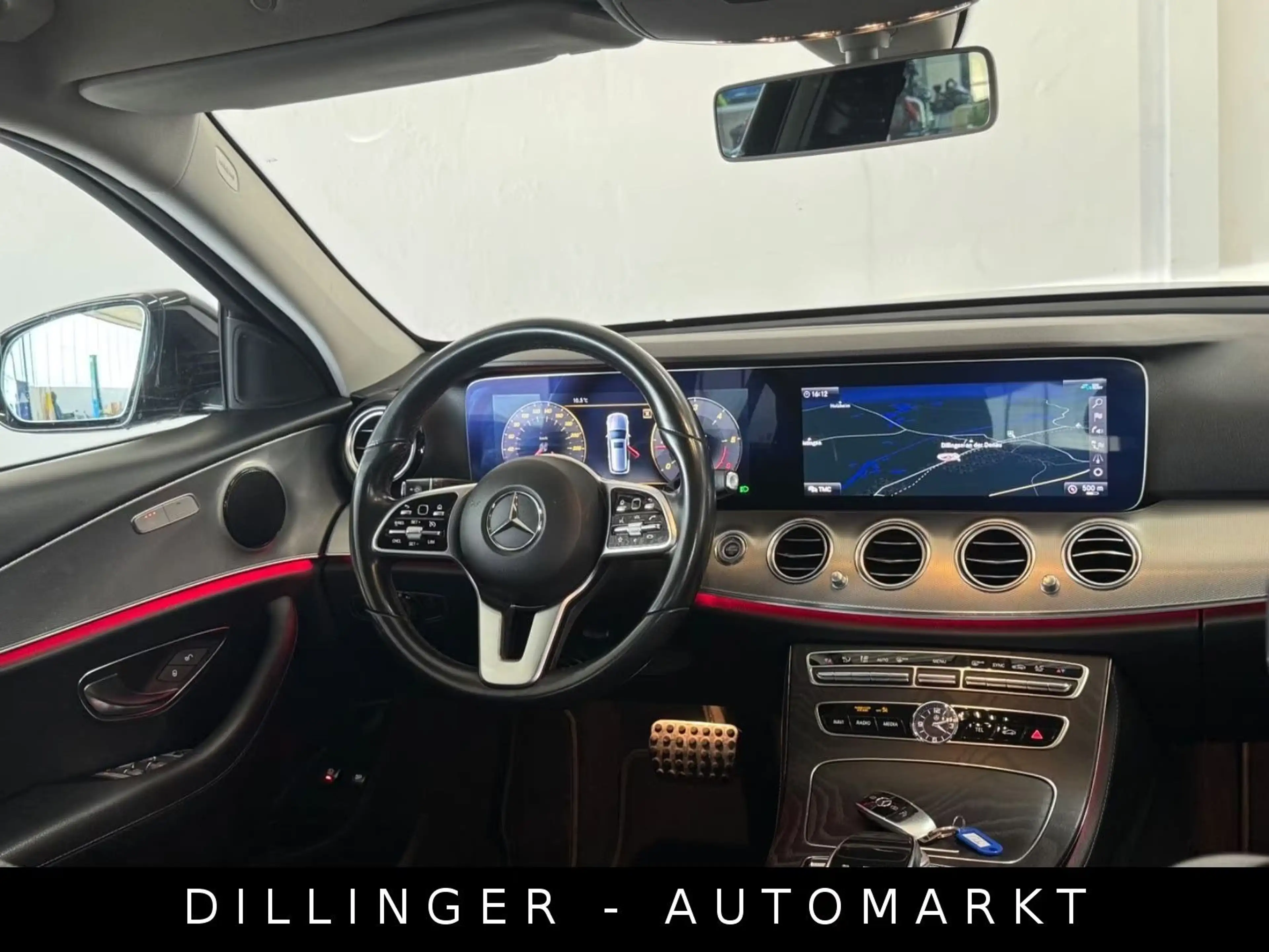 Mercedes-Benz E 220 d 9G Widescreen LED AHK TotWi Temp Kamera — photo 9
