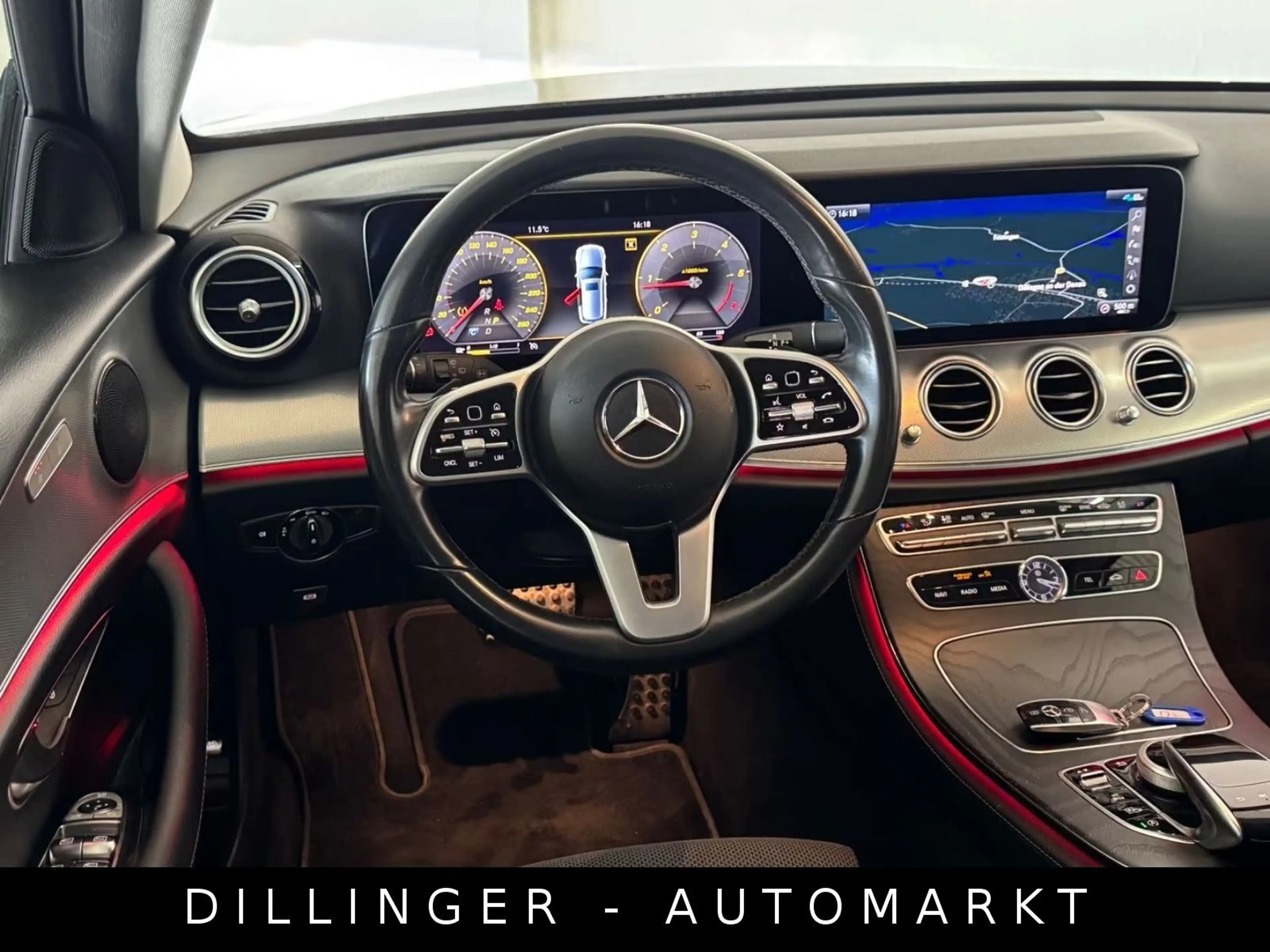Mercedes-Benz E 220 d 9G Widescreen LED AHK TotWi Temp Kamera — photo 4