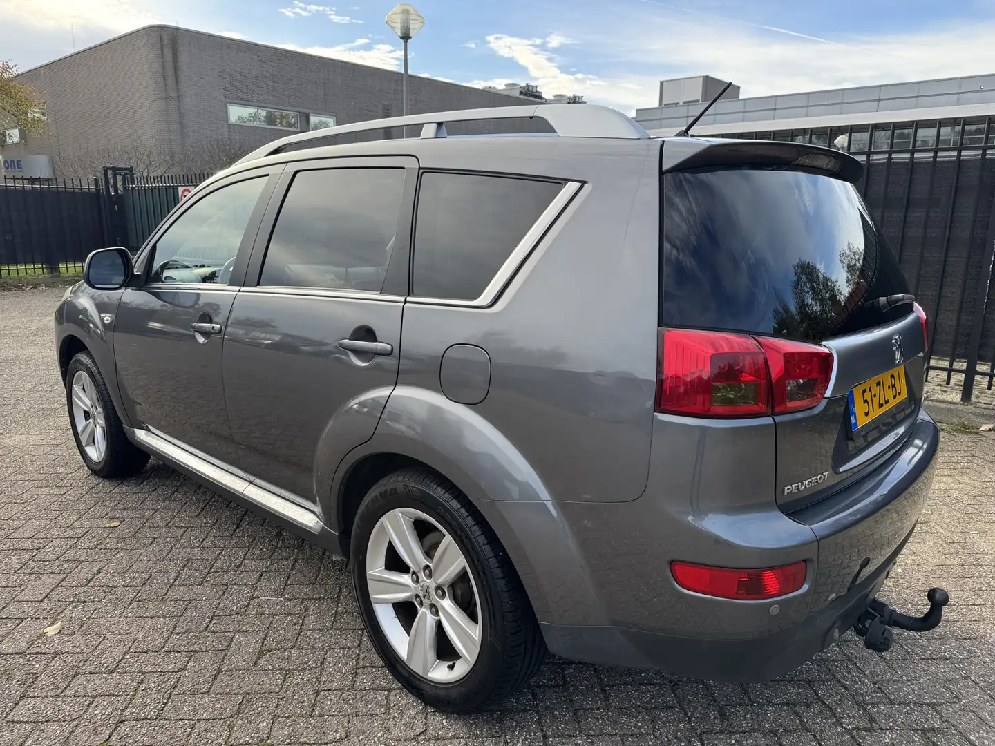 Peugeot 4007 2.4 GT Automaat 4WD 7 Pers Leer/Clima/Stoelverw/CA Šedá - 2