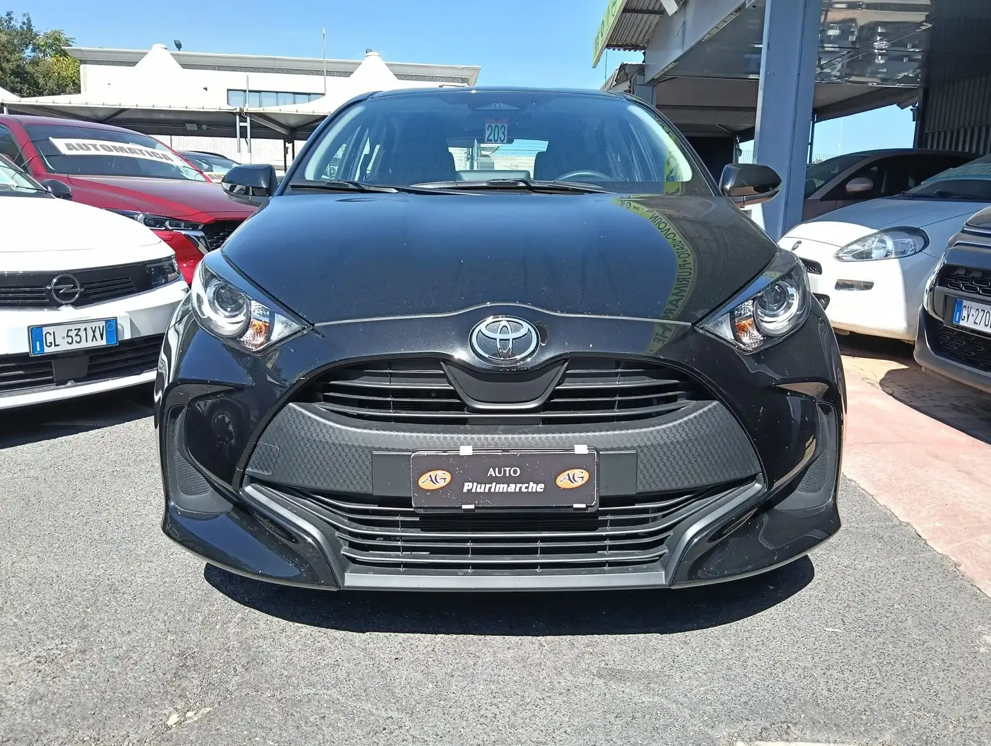 Toyota Yaris 1.5 Hybrid 5 porte Active Nero - 2