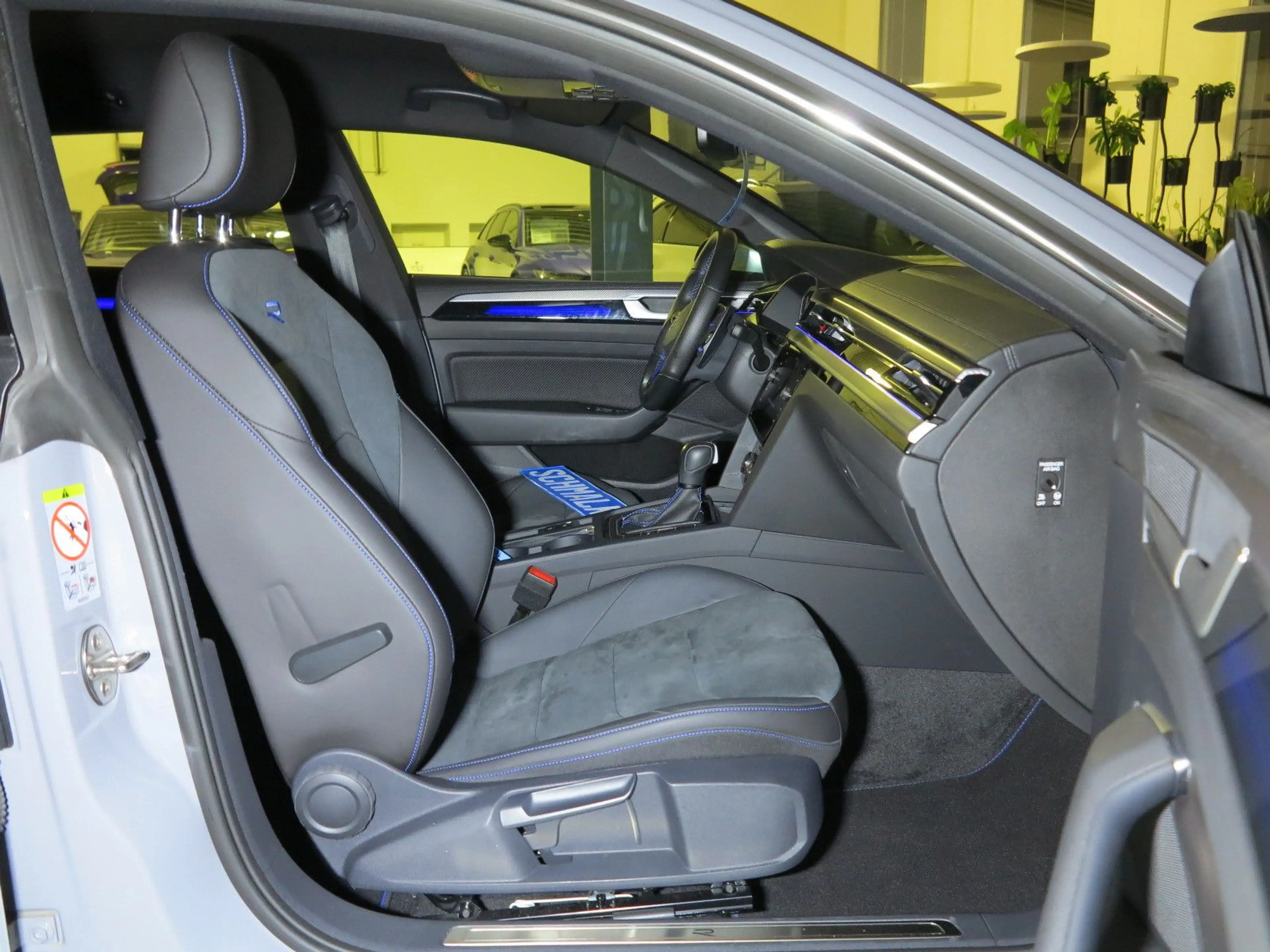 Volkswagen Arteon Shooting Brake 2.0TSI OPF 4Mot DSG7 R Nav — photo 11