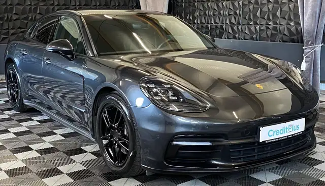 Porsche Panamera neues Modell,Kamera,Navi,Panoramadach