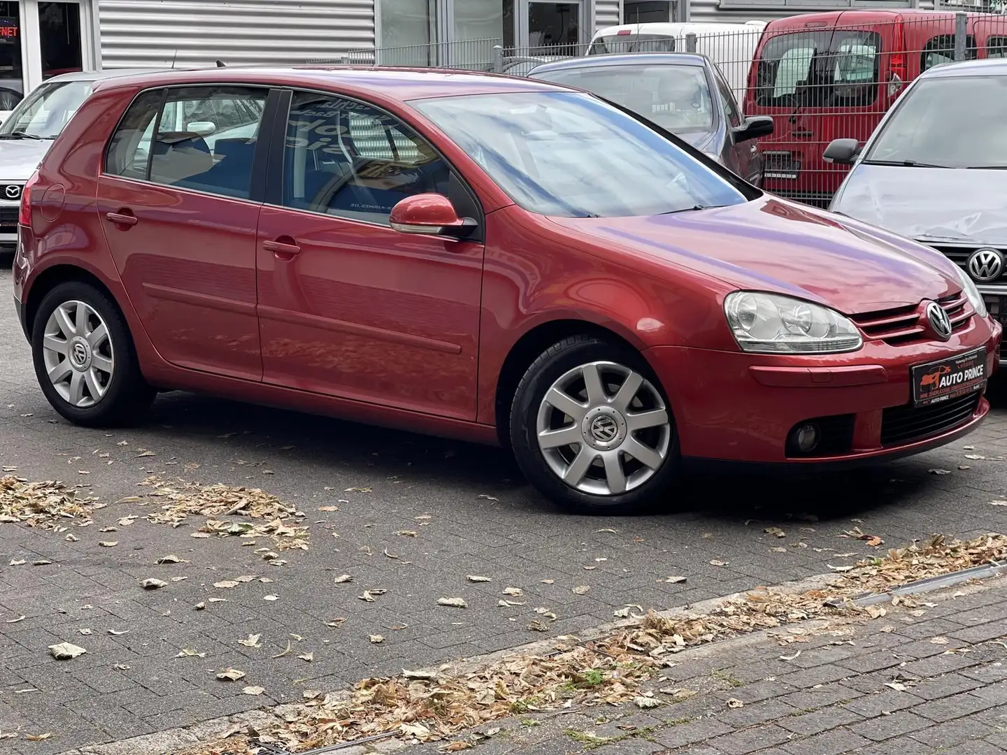 Volkswagen Golf 5 1.4 SportLine+ TÜV NEU+ PDC+ SHZ+ TEMPO+ E-FENST Rojo - 2