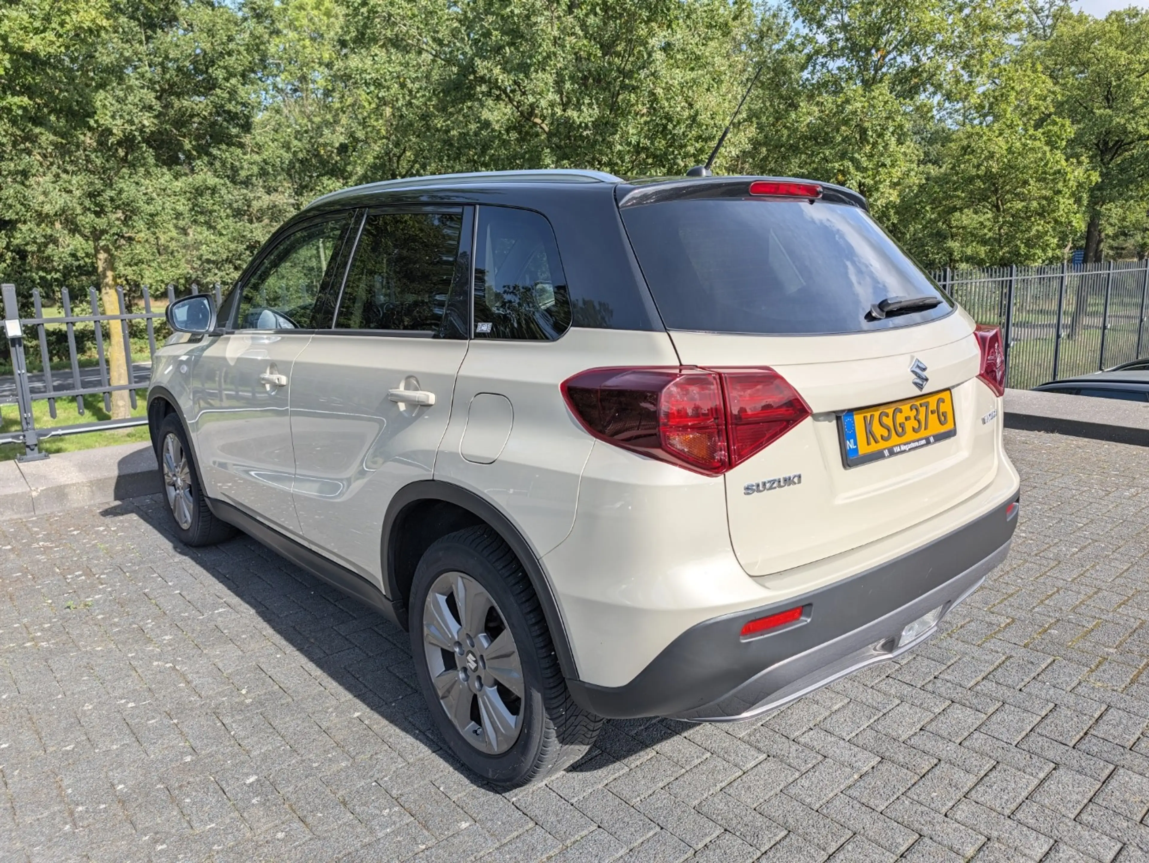 Suzuki Vitara 1.0 Boosterjet Comfort | Stoelverw. | Camera | Cru — photo 11