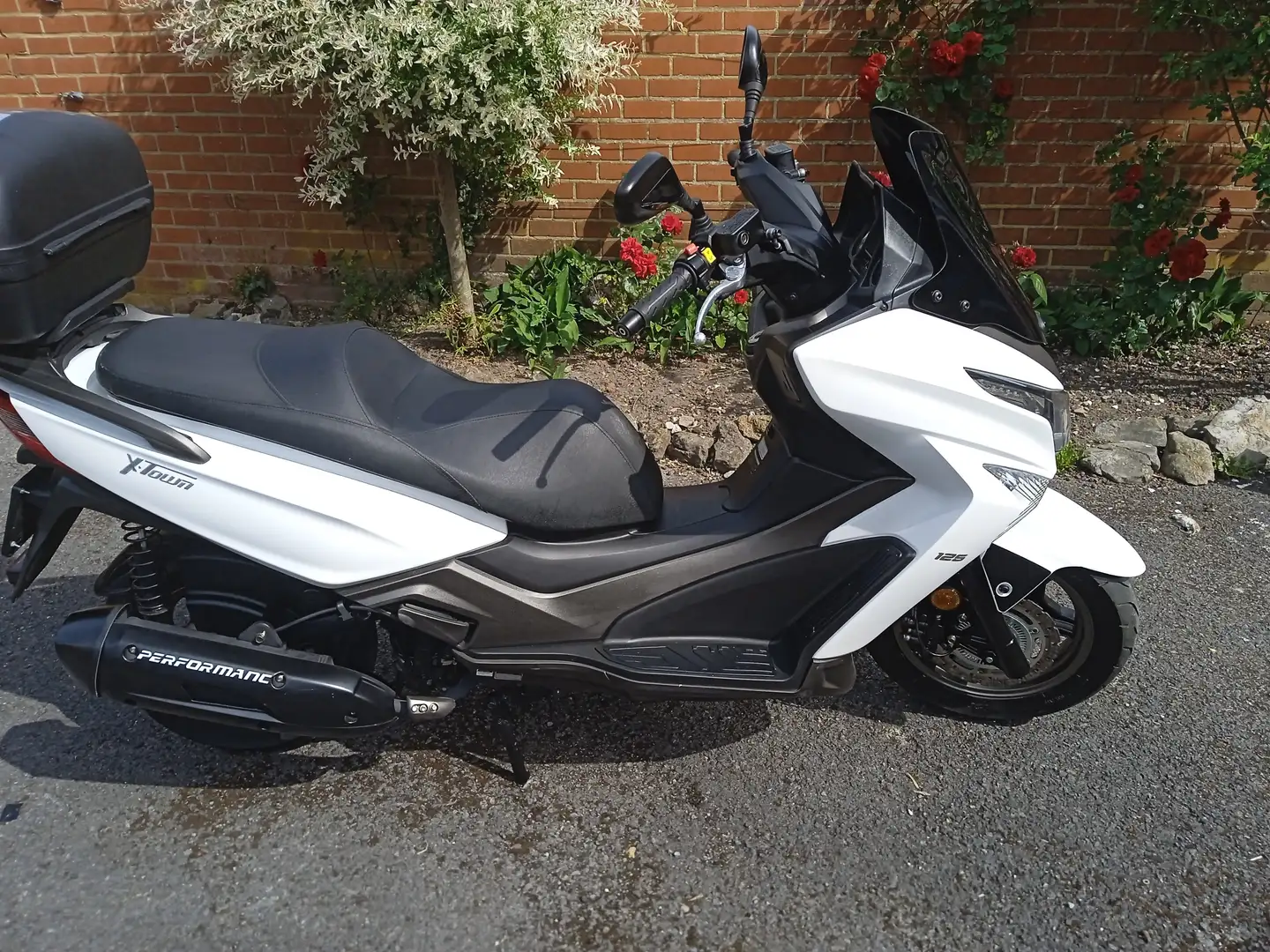 Kymco X-Town 125cc Wit - 1