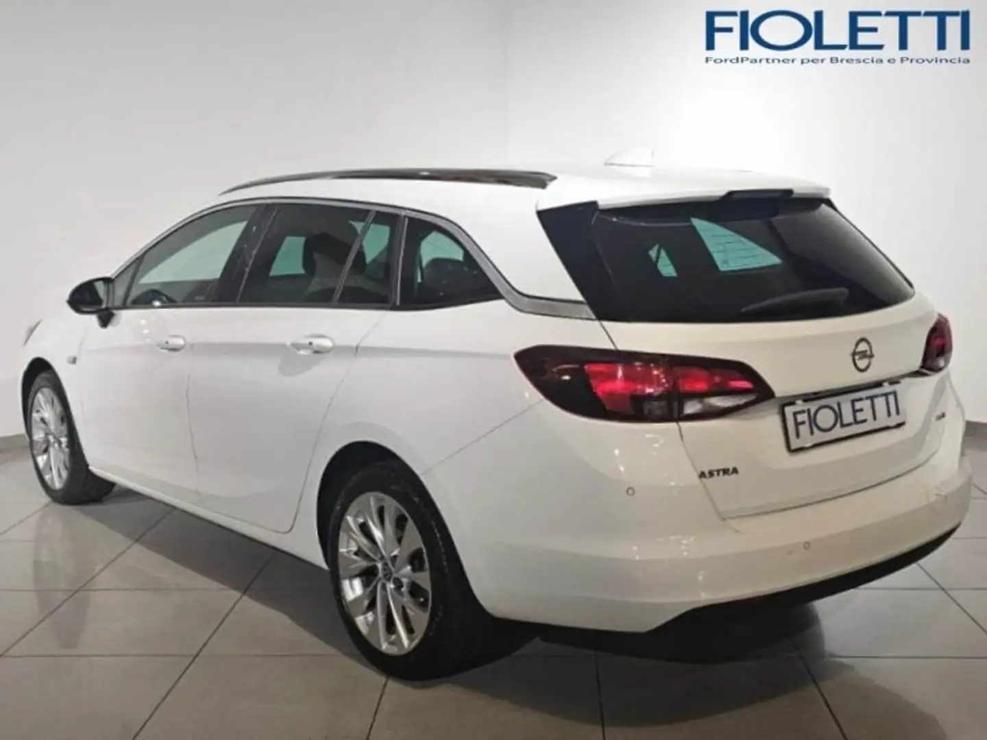 Opel Astra 5ª SERIE 1.6 CDTI 110CV START&STOP SPORTS TOURER Weiß - 2