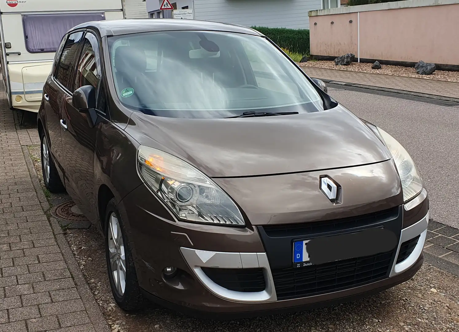 Renault Scenic Scenic MINICAMPER dCi 160 PS FAP Dynamique Braun - 1