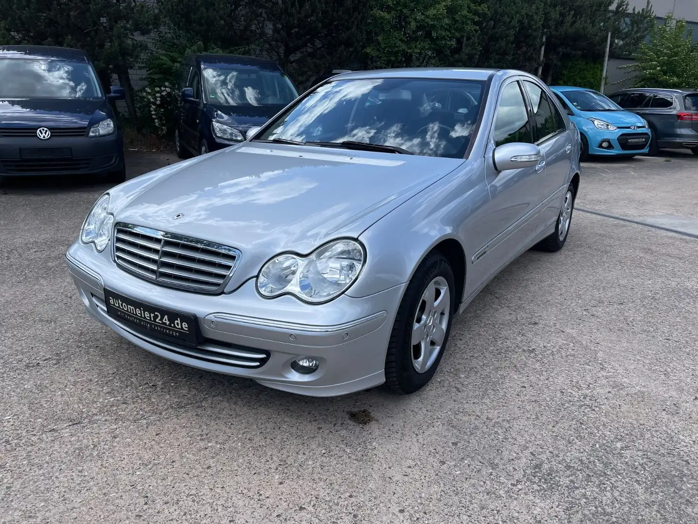 Mercedes-Benz C 180 ELEGANCE Tempomat, Einparkhilfe, Sitzheizu Silber - 1