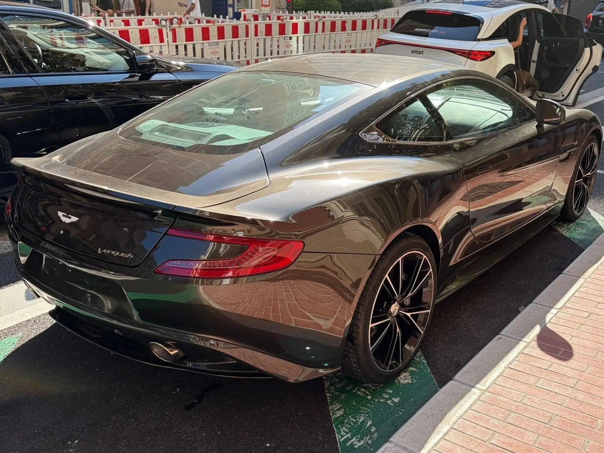 애스턴마틴 뱅퀴시 Coupe 2013 블랙 사진 7