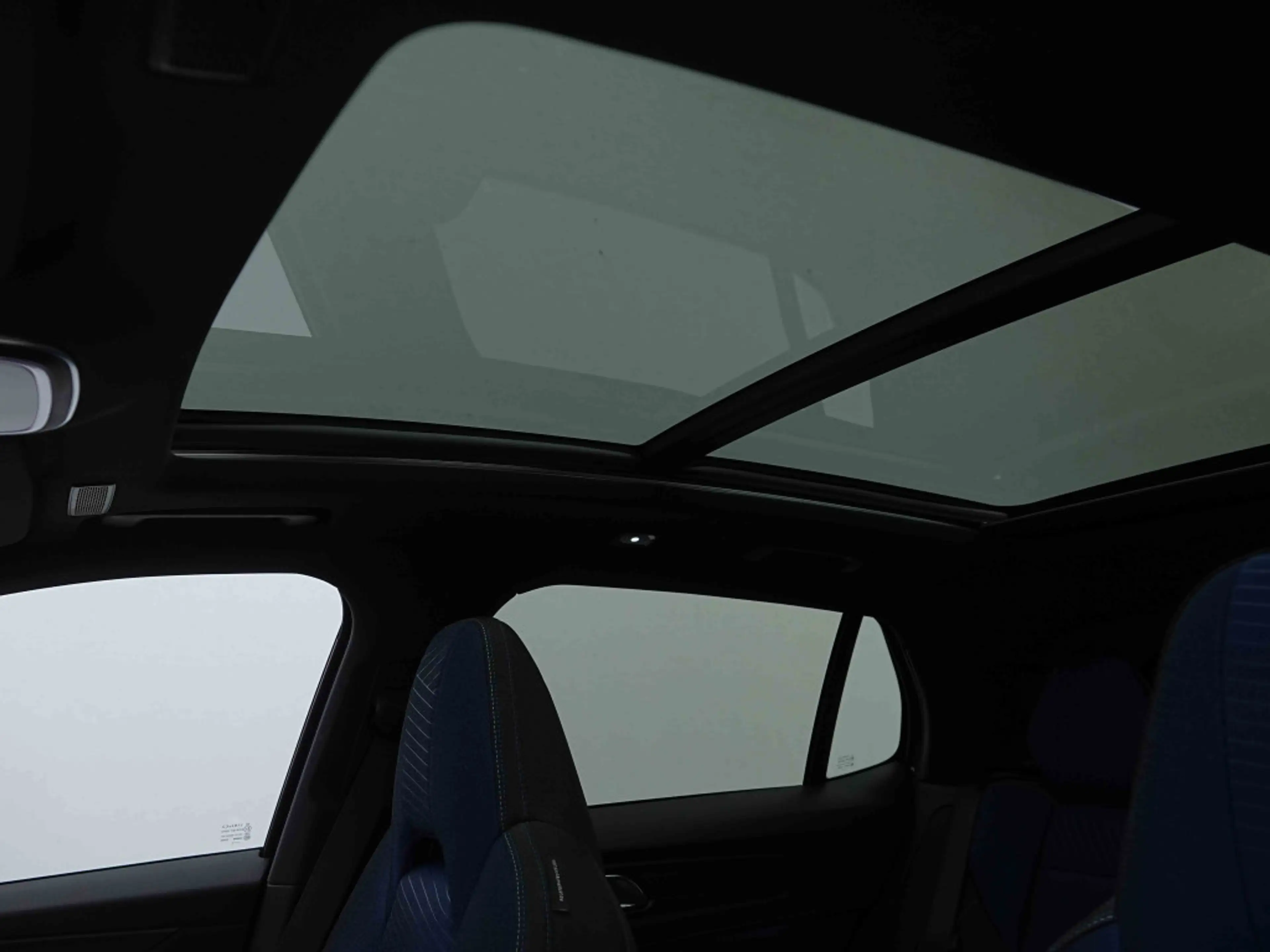 Lynk & Co 01 PHEV 262 | 70 KM EV | Pano | GPS | 360Cam | LED | ALU20 — photo 10