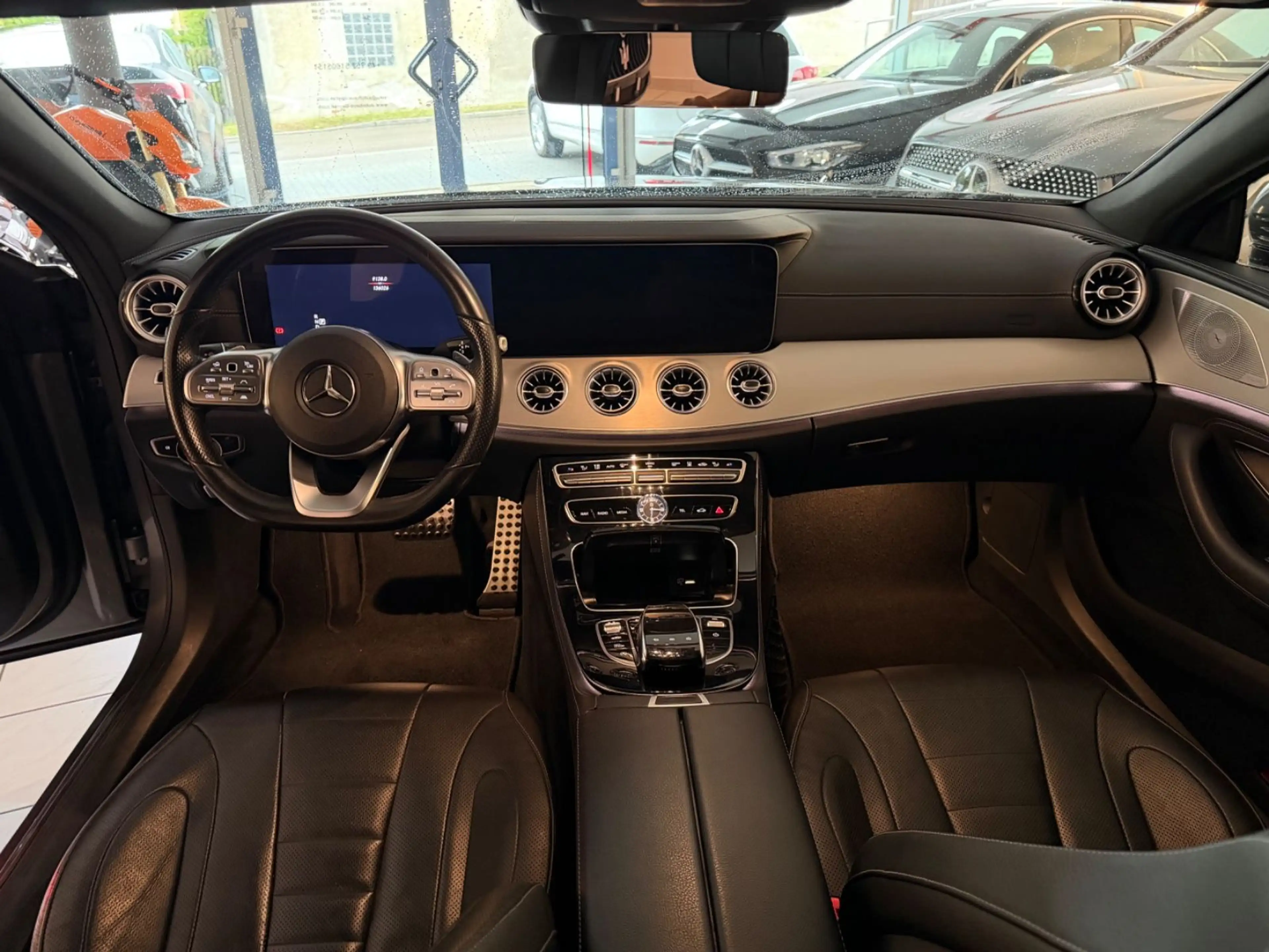 Mercedes-Benz CLS 400 d 4Matic,AMG,Massage,Multibeam,Ambiente — photo 11