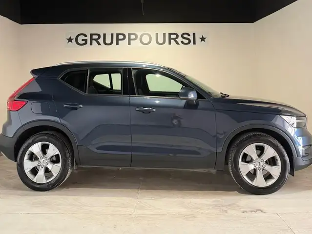Volvo XC40 view 7