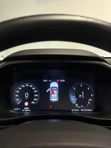 Volvo XC40 view 13