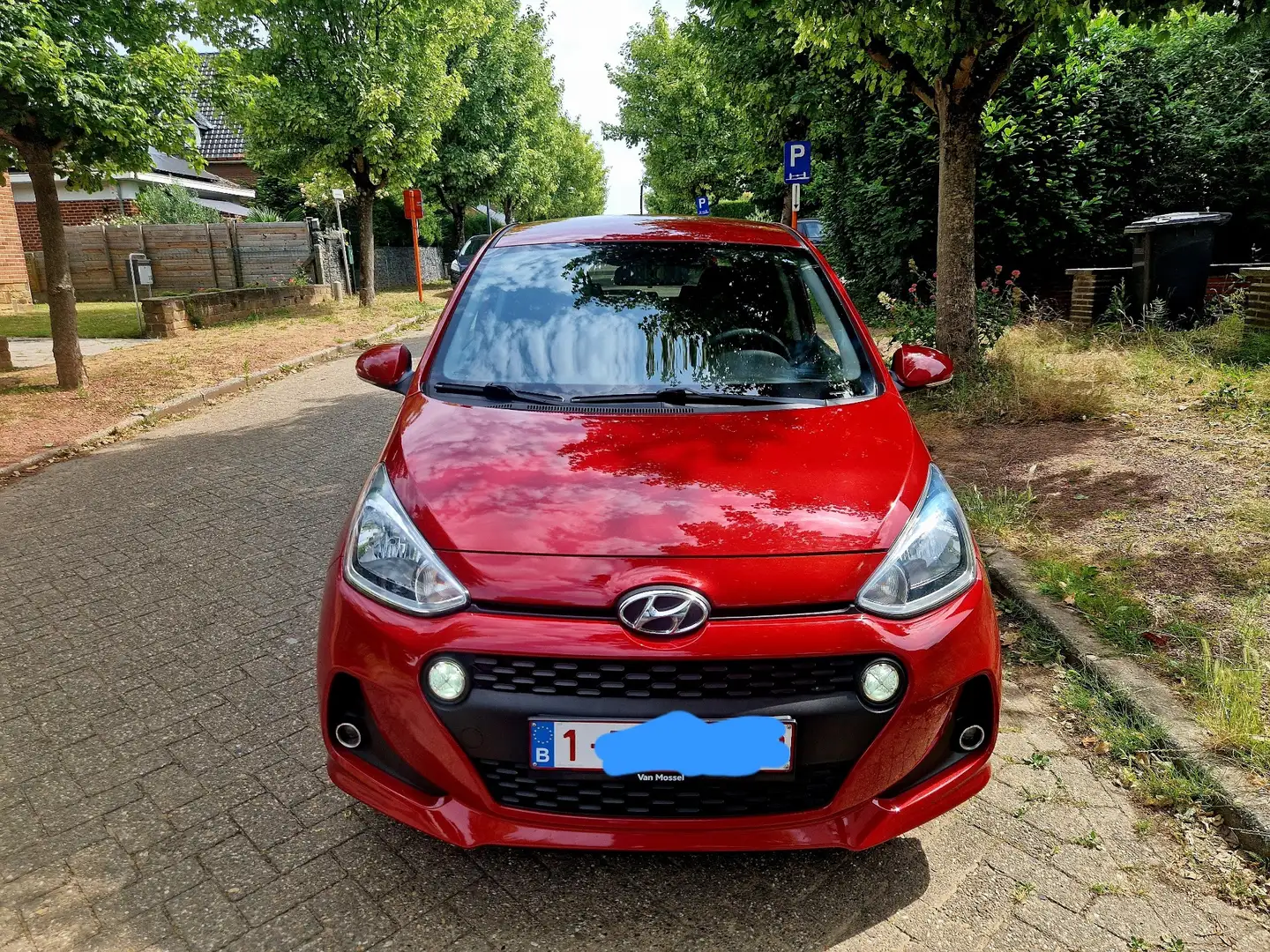 Hyundai i10 1.0i Sky - 2