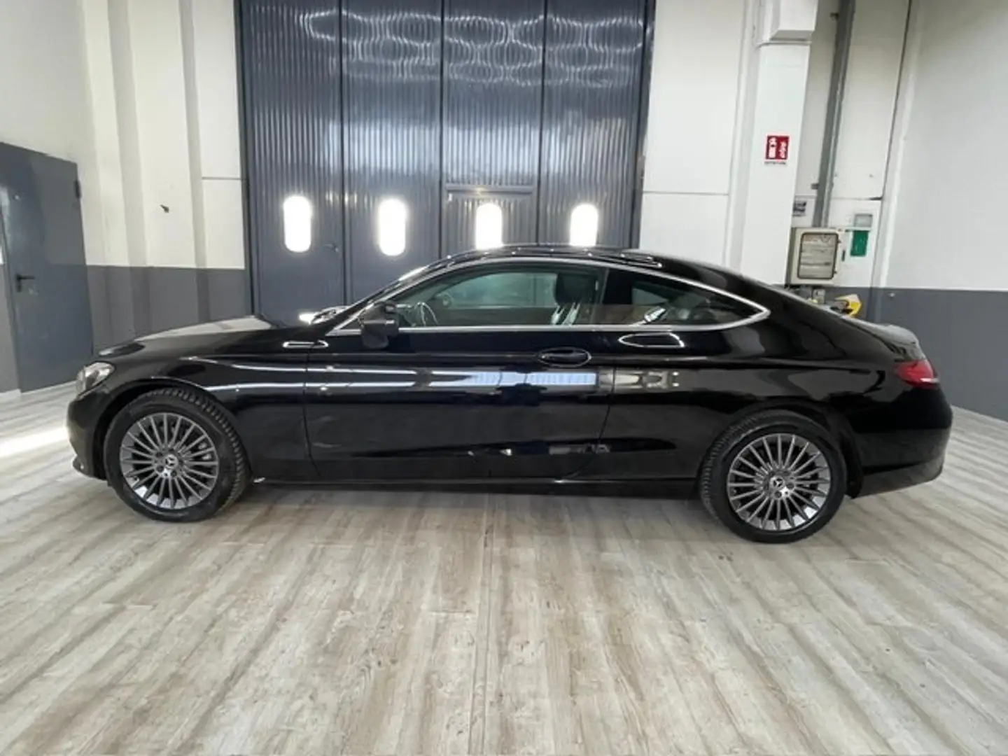Mercedes-Benz C 220 C 220 d Coupé Sport Nero - 2