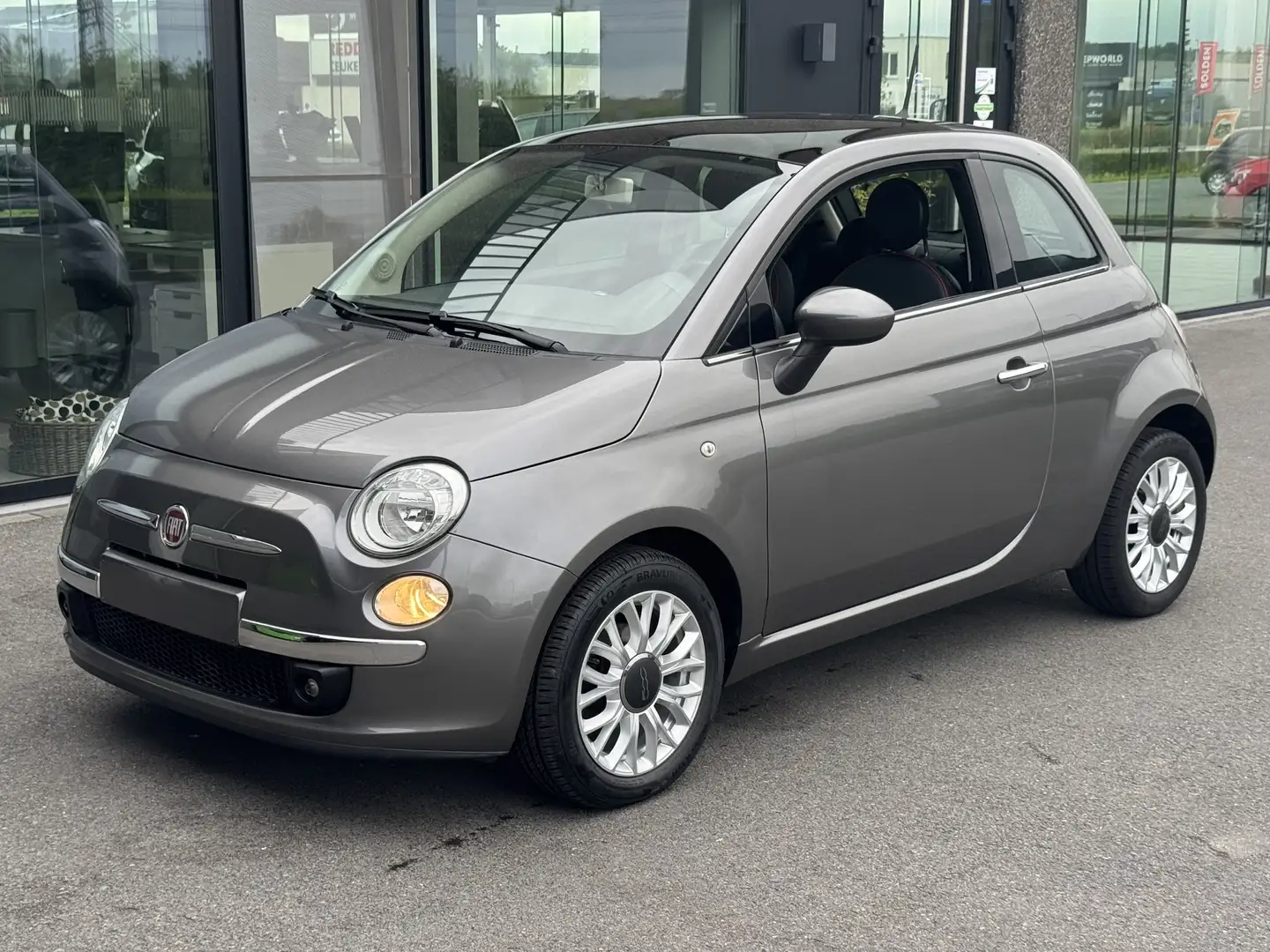 Fiat 500 1.2i Lounge - 70 PK | AIRCO + ALU + PANO + PDC | Grijs - 2