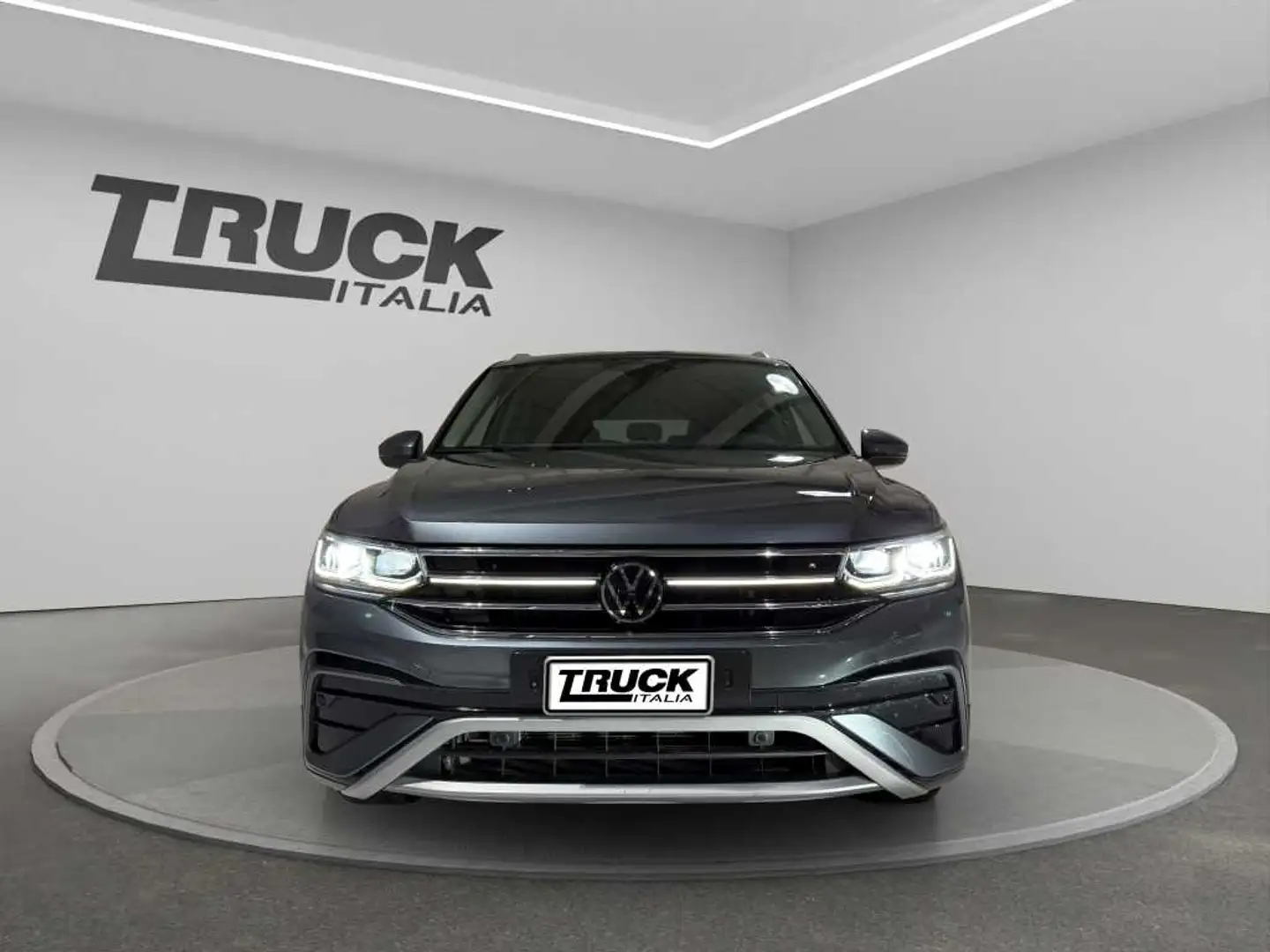 Volkswagen Tiguan II - Tiguan 2.0 tdi Elegance 150cv dsg Grijs - 2