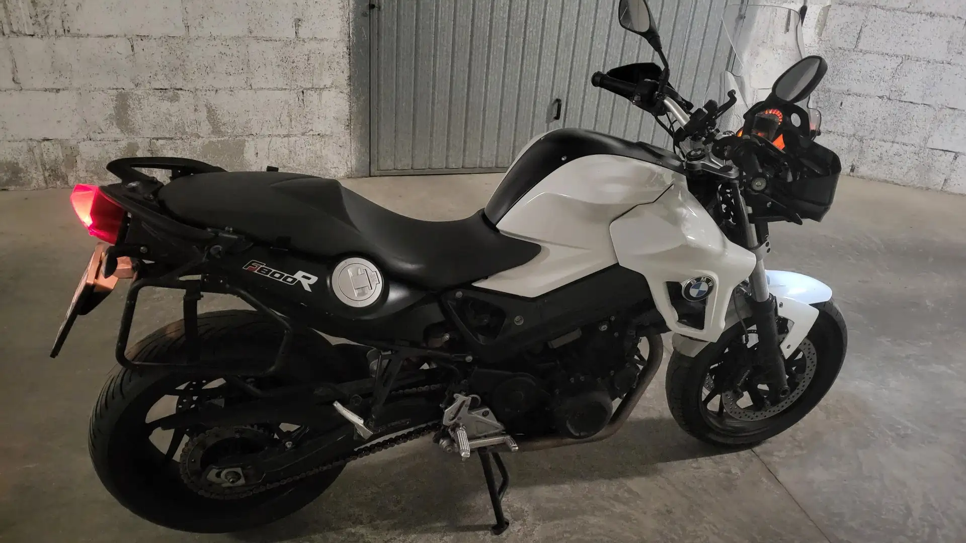 BMW F 800 R con ABS Білий - 2