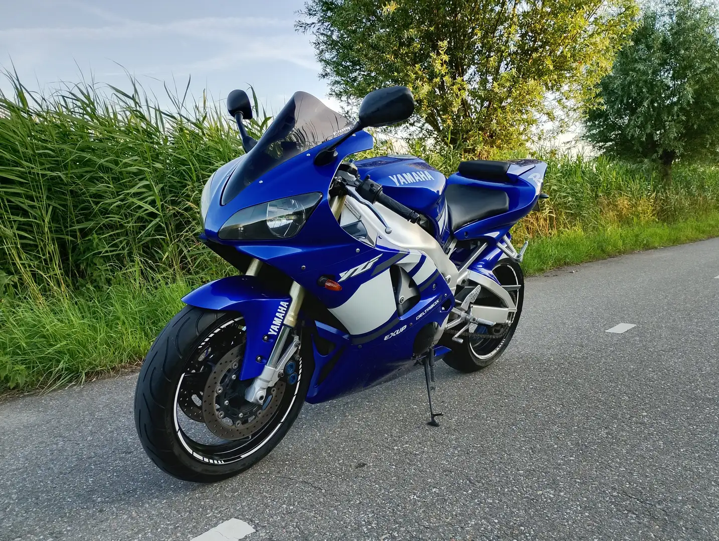 Yamaha YZF-R1 SUPERSPORT Bleu - 1