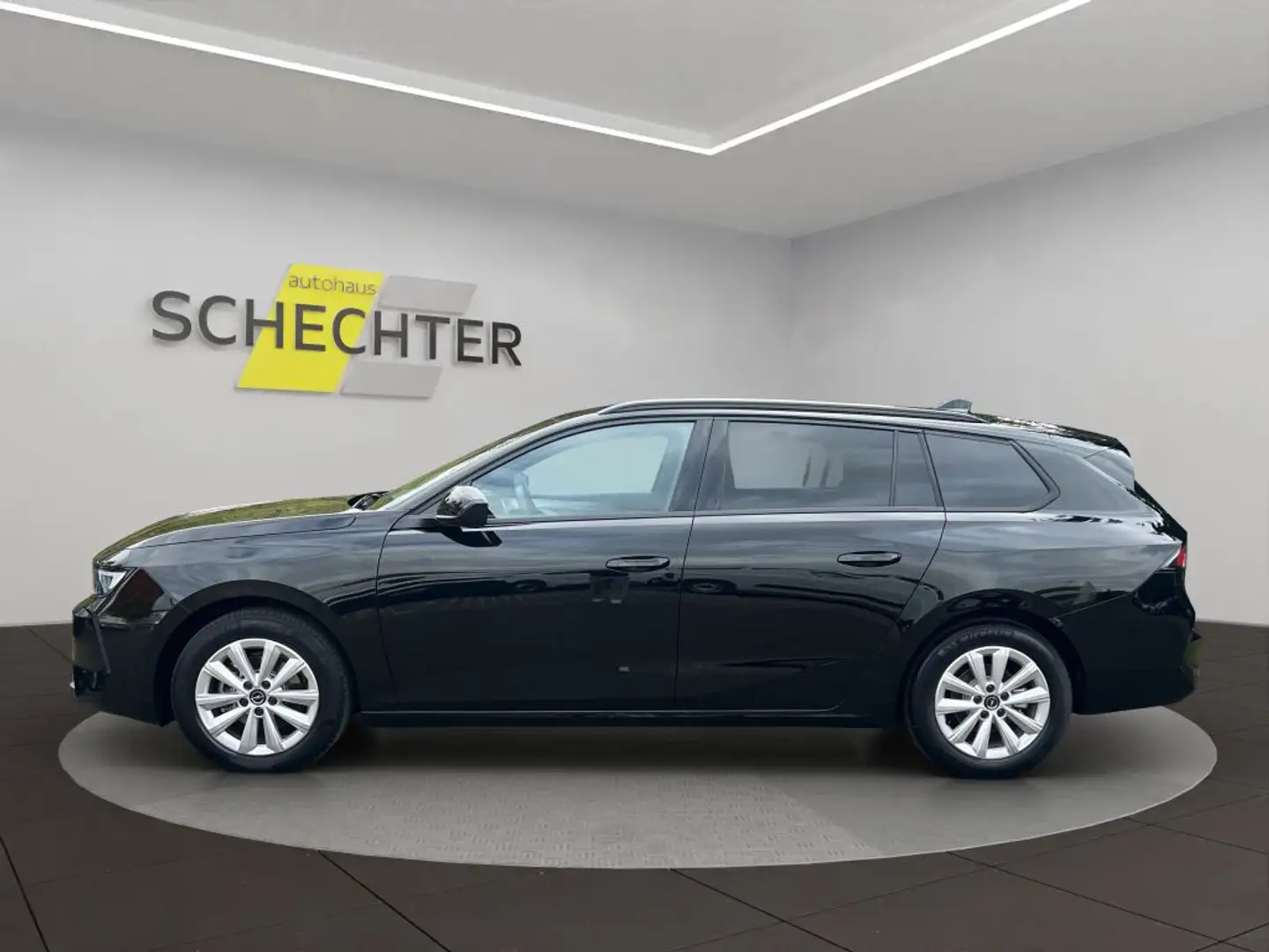 Opel Astra Sports Tourer 1.2 Turbo Edition (L) Schwarz - 2