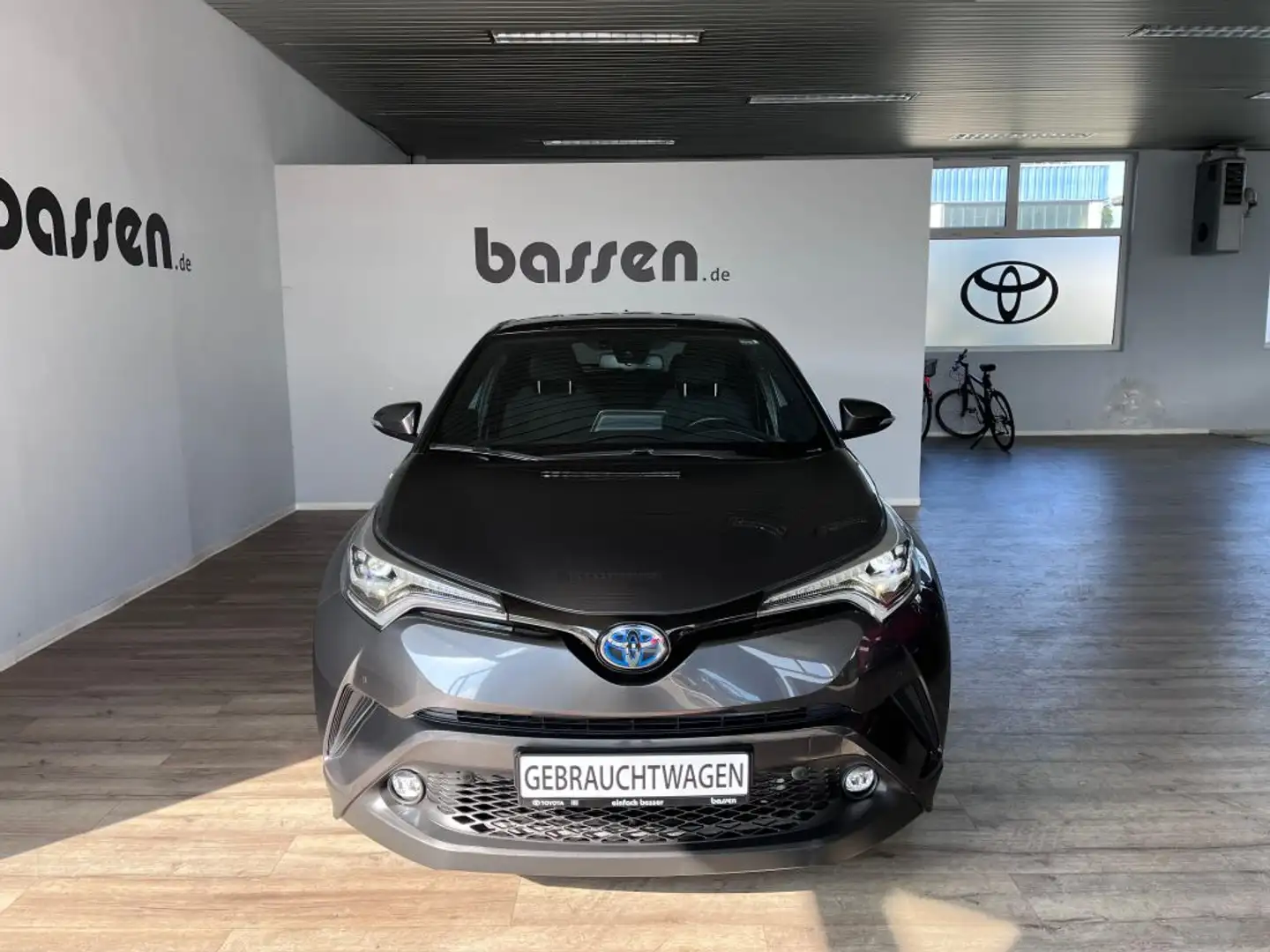 Toyota C-HR Hybrid Team Deutschland Gris - 1