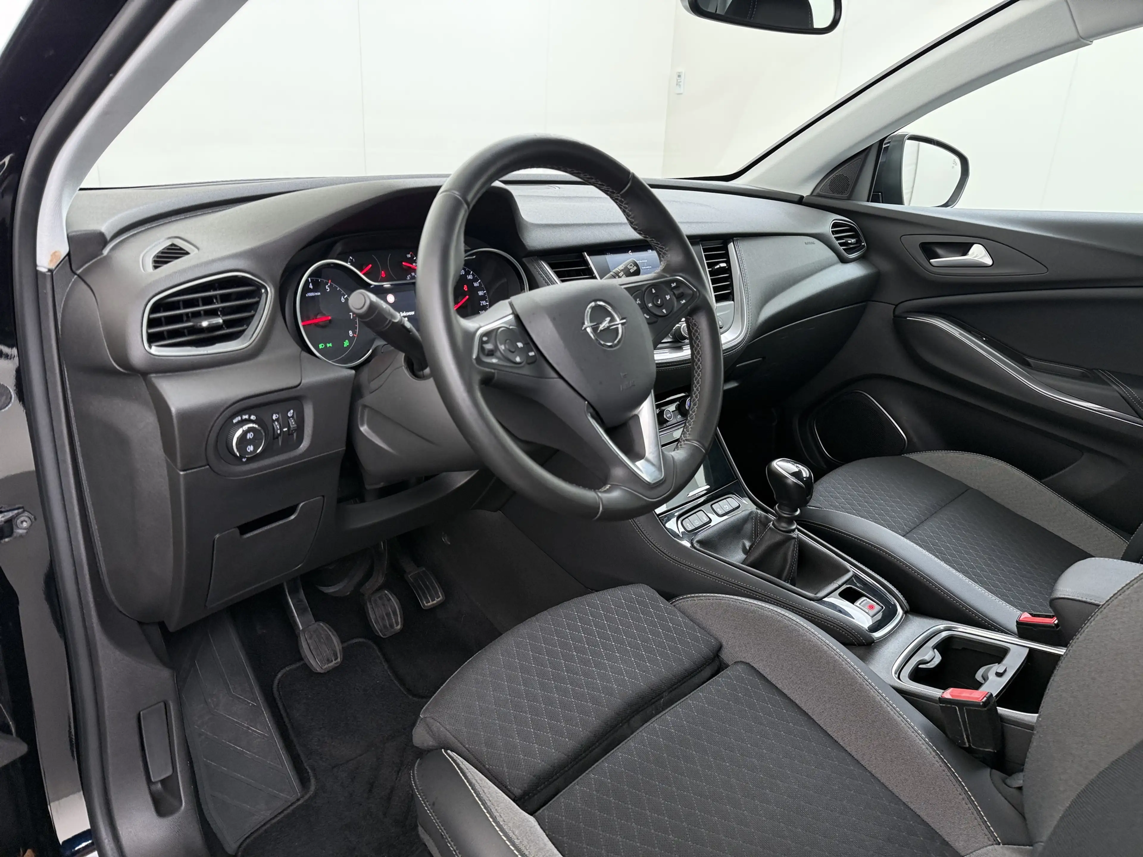 Opel Grandland X 1.2T 131pk Camera Apple/Android Elek.klep Bordherk — photo 22
